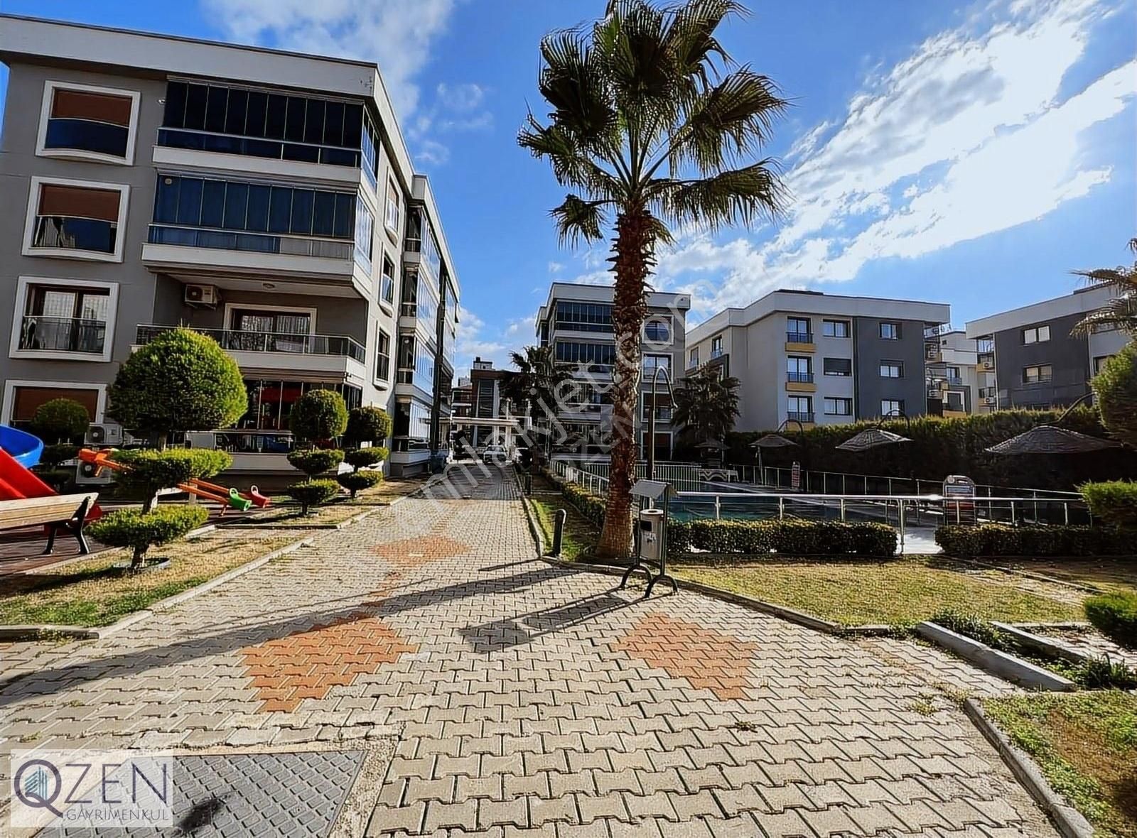 Qzen Gayrimenkulden Site İçi Havuz Cephe Lüks Daire - Görsel 24