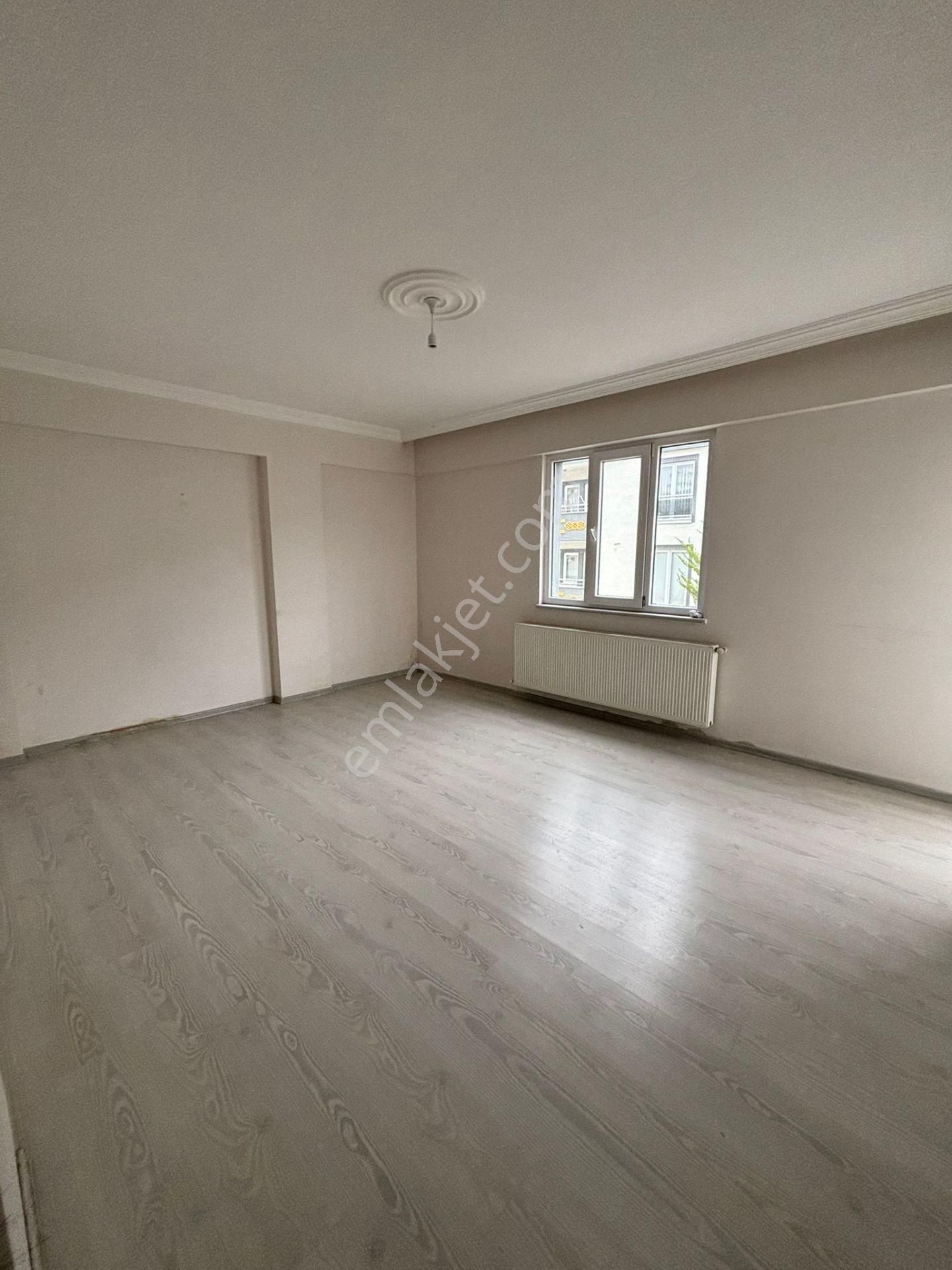 Roma' Dan Yeni Mahalle' De Kiralık Daire - Görsel 3