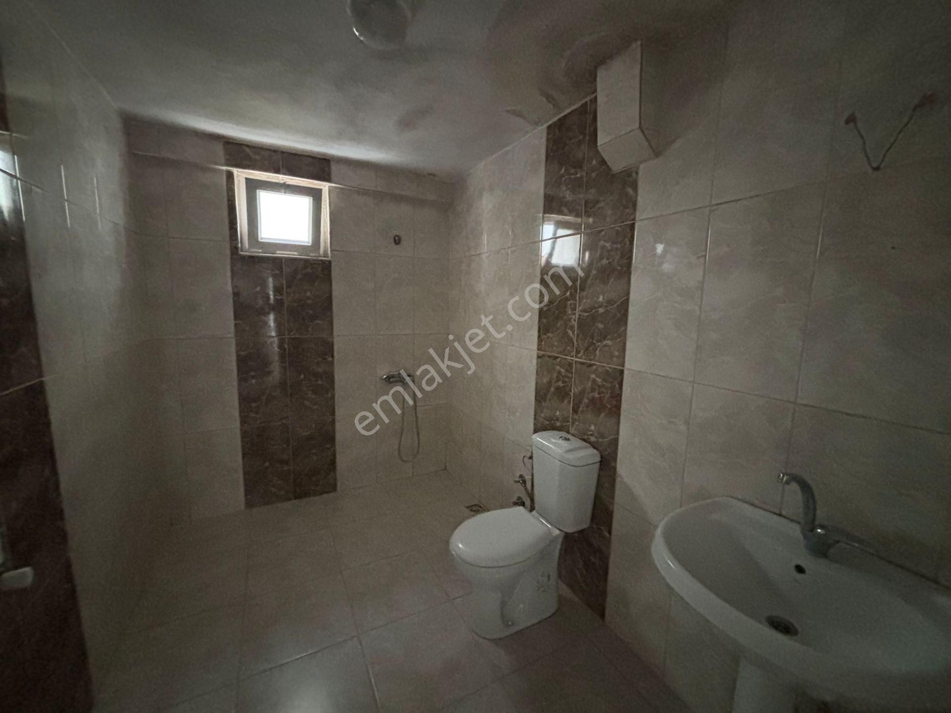 Roma' Dan Yeni Mahalle' De Kiralık Daire