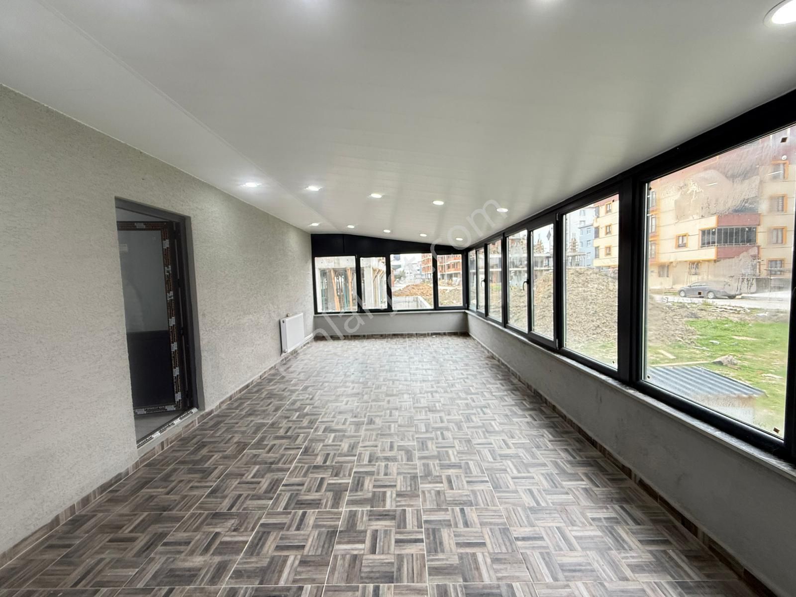 Akyüz Gayrimenkul Den; Gultepe Mah De Iskanlı Kombılı Satılık 2+0 Teras Balkonlu Daire