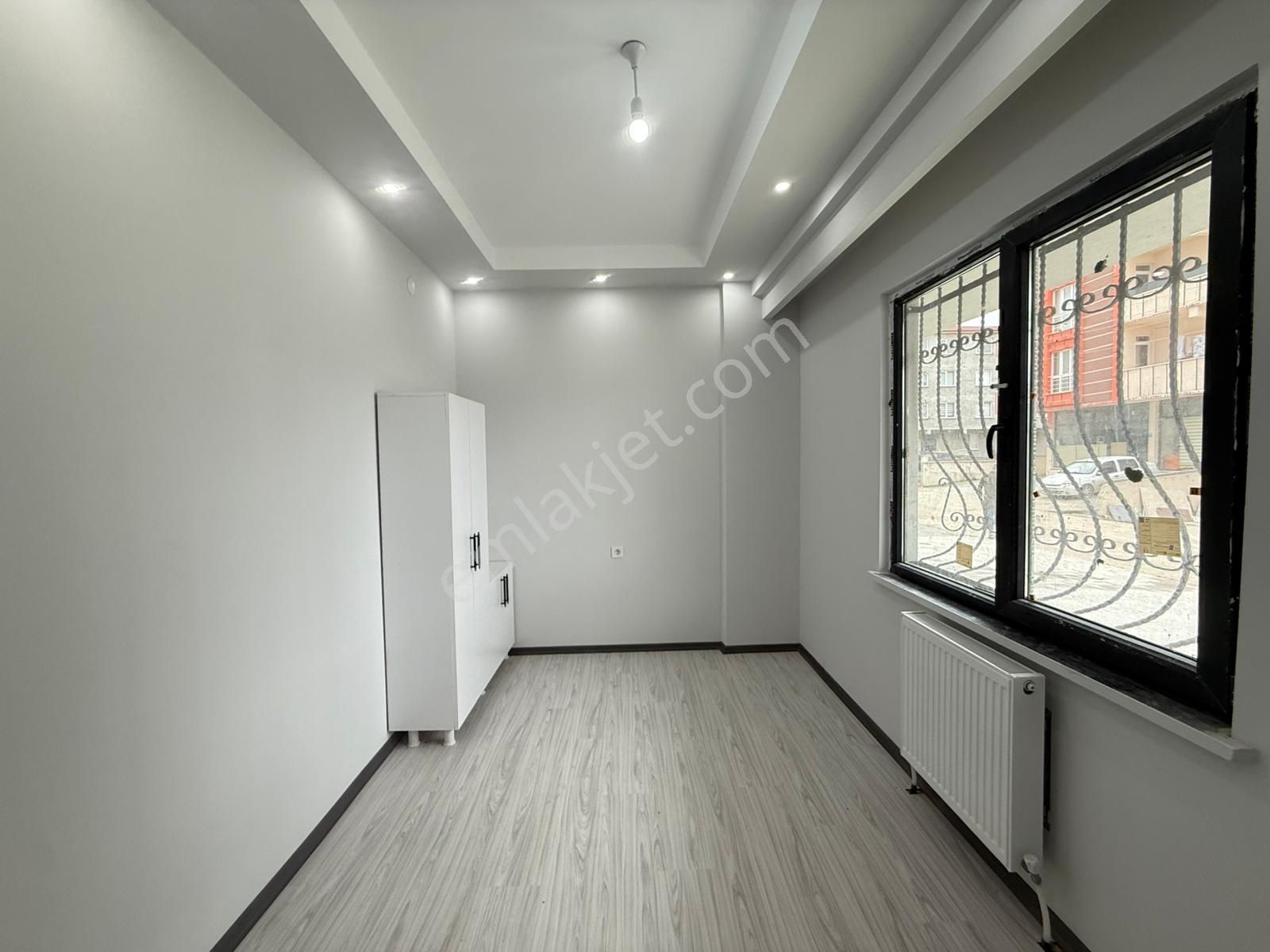 Akyüz Gayrimenkul Den; Gultepe Mah De Iskanlı Kombılı Satılık 2+0 Teras Balkonlu Daire - Görsel 14