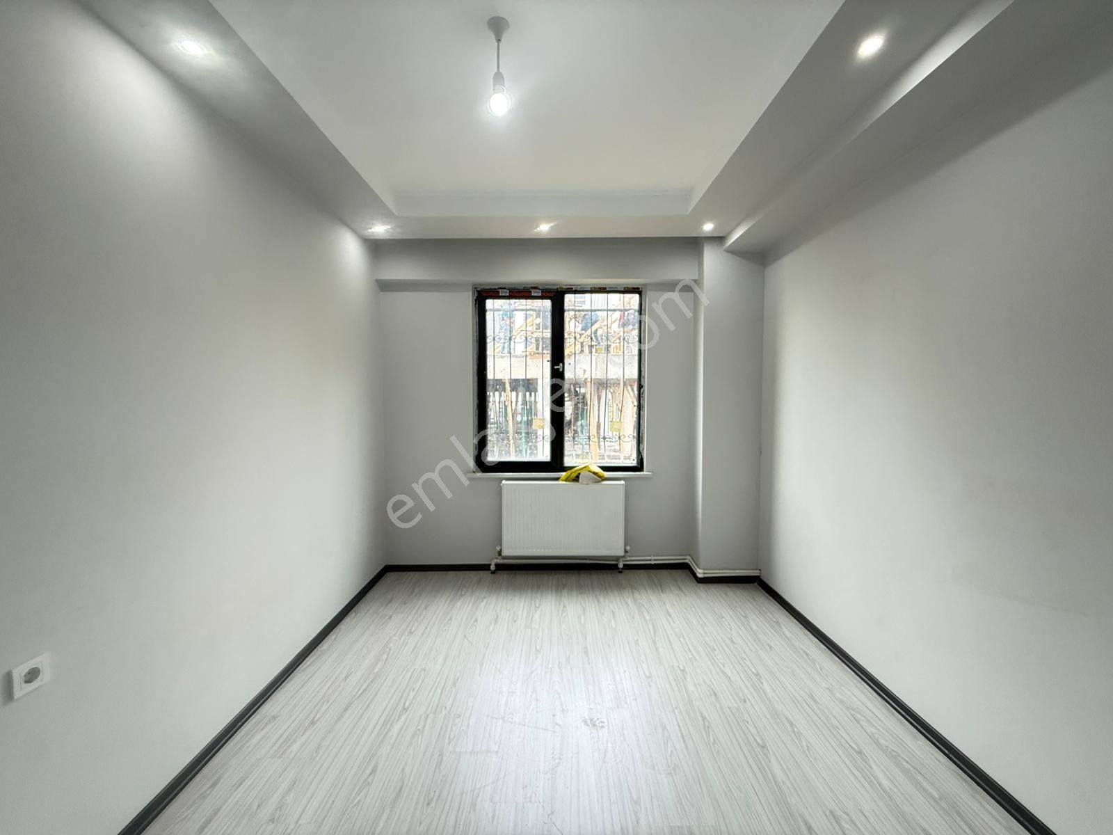 Akyüz Gayrimenkul Den; Gultepe Mah De Iskanlı Kombılı Satılık 2+0 Teras Balkonlu Daire - Görsel 21