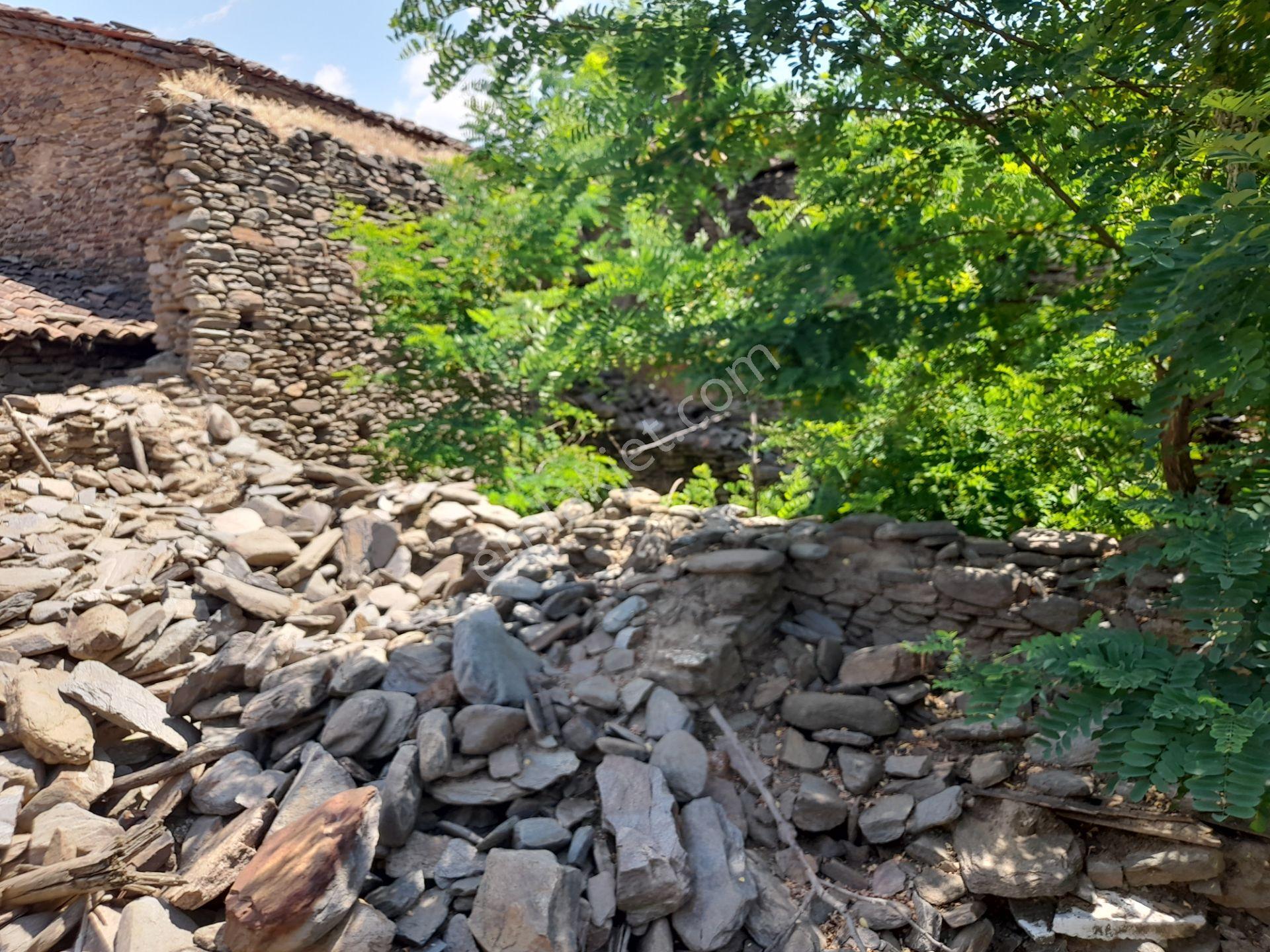 Tire Çiniyeri Satılık 318 M2 Avlulu Ev - Görsel 29