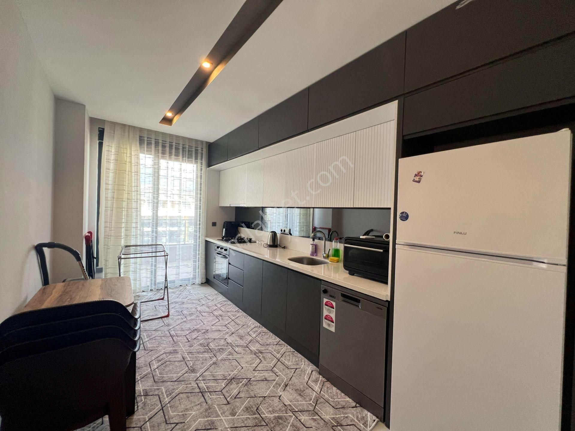 Alanya Mahmutlar’da Satılık 2+1 Ayrı Mutfak Full Eşyalı Daire — Full Aktiviteli Site - Görsel 3