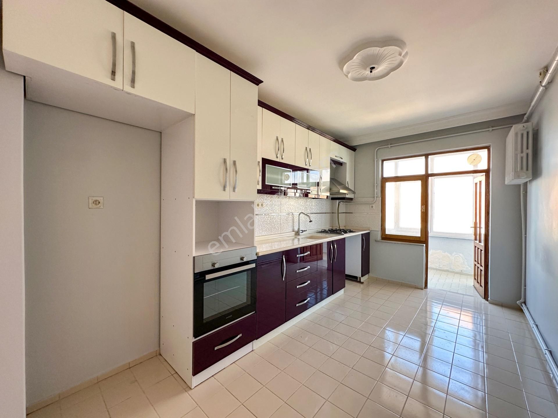 Era Söz Den Atatürk Mahallesinde Kiralık 3+1 Daire - Görsel 14