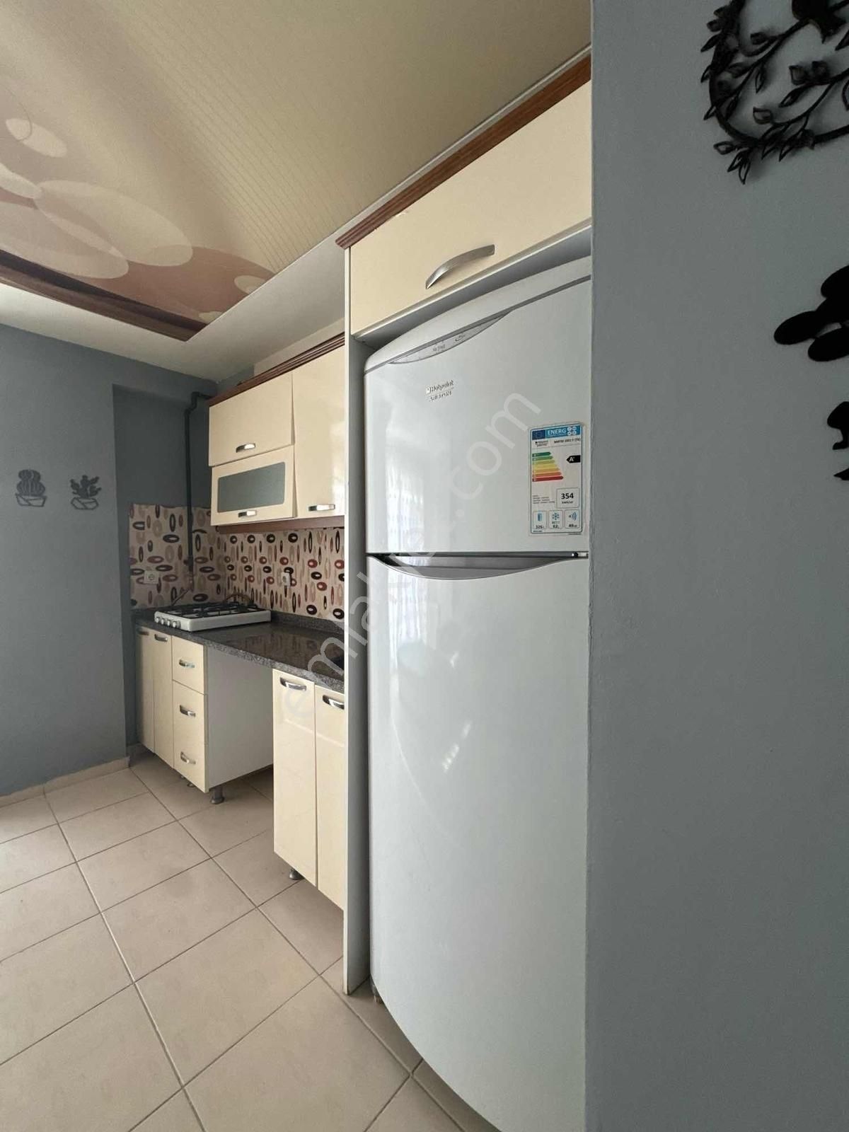 Metrobüse Yakın 1+1 Eşyalı Kiralık Arakat Daire - Görsel 11