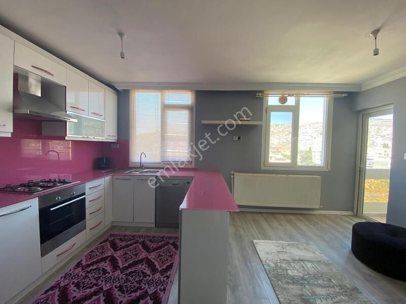 Smyrna Meydanına Yürüme Mesafesinde Eşyalı Kiralık - Görsel 6