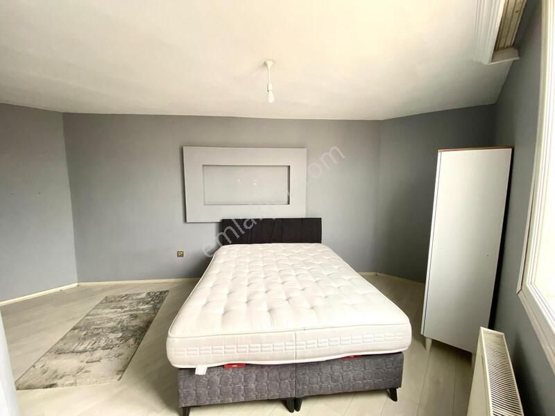 Smyrna Meydanına Yürüme Mesafesinde Eşyalı Kiralık - Görsel 15