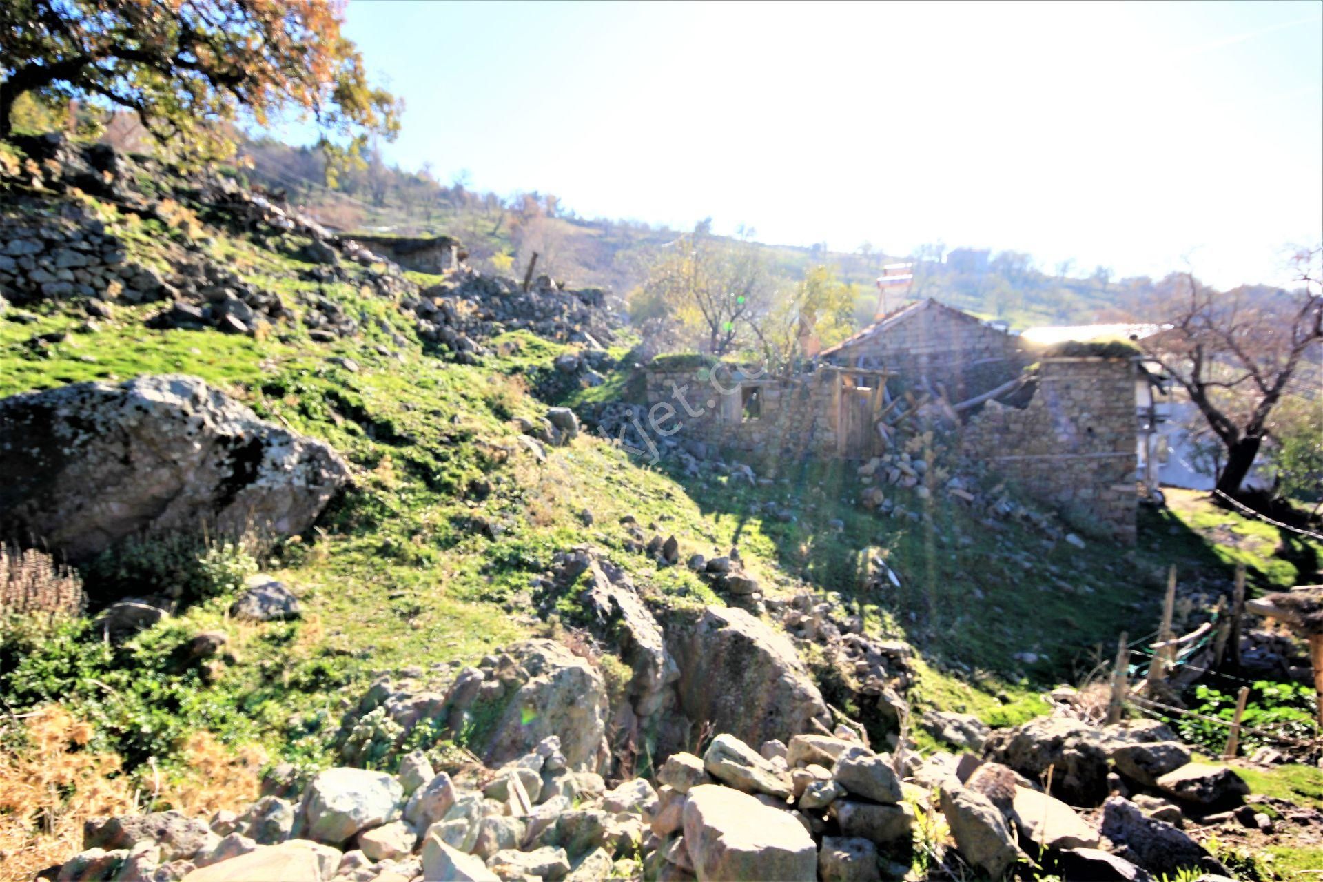 Aktif'ten Burhaniye Kuyucak Köyünde Kaçırılmayacak Satılık Taş Ev - Görsel 33