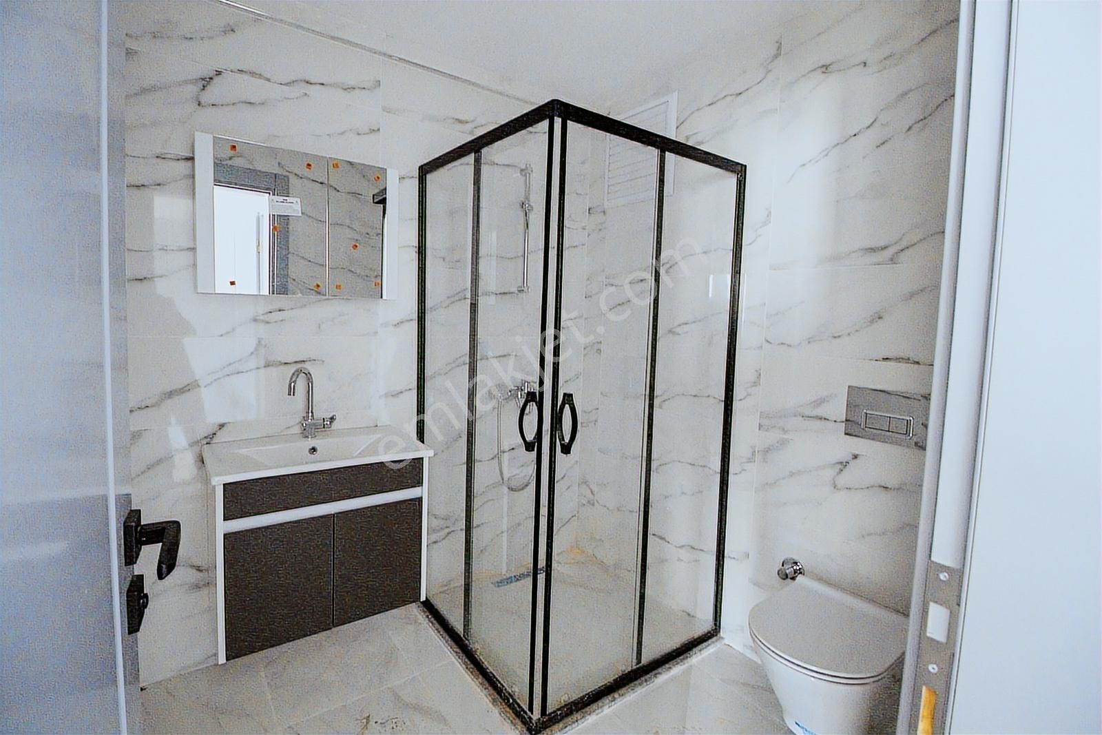 Kayapa Çamlık'ta 160 M2 3+1 Ebevyn Banyo Asansör Giyinme Odası - Görsel 21