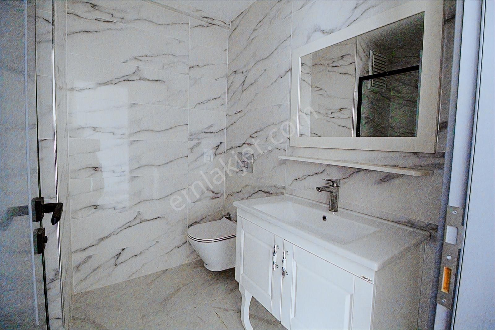 Kayapa Çamlık'ta 160 M2 3+1 Ebevyn Banyo Asansör Giyinme Odası - Görsel 8