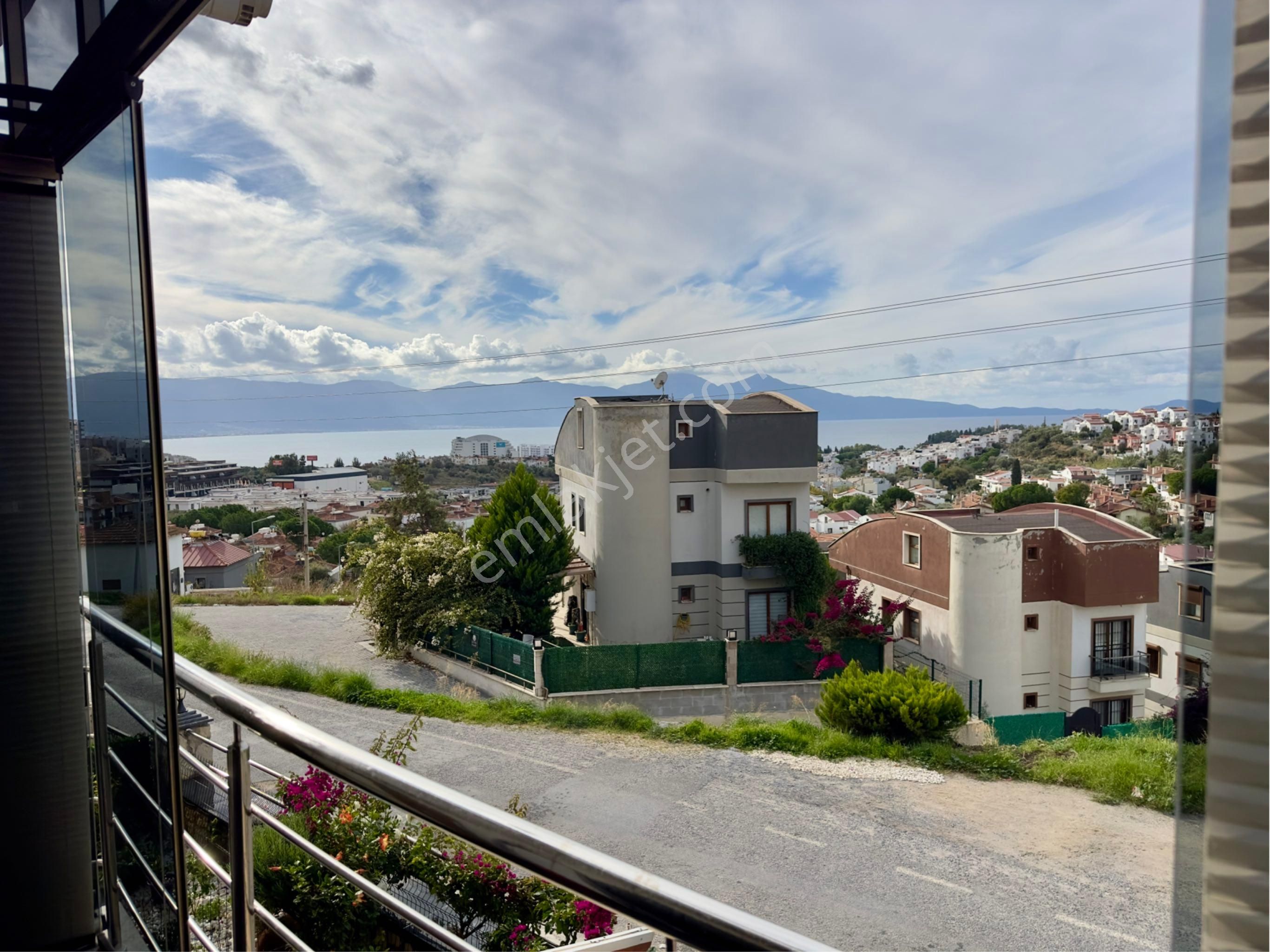 Kuşadası Kadınlar Denizinde Deniz Manzaralı 1+1 Daire - Görsel 34