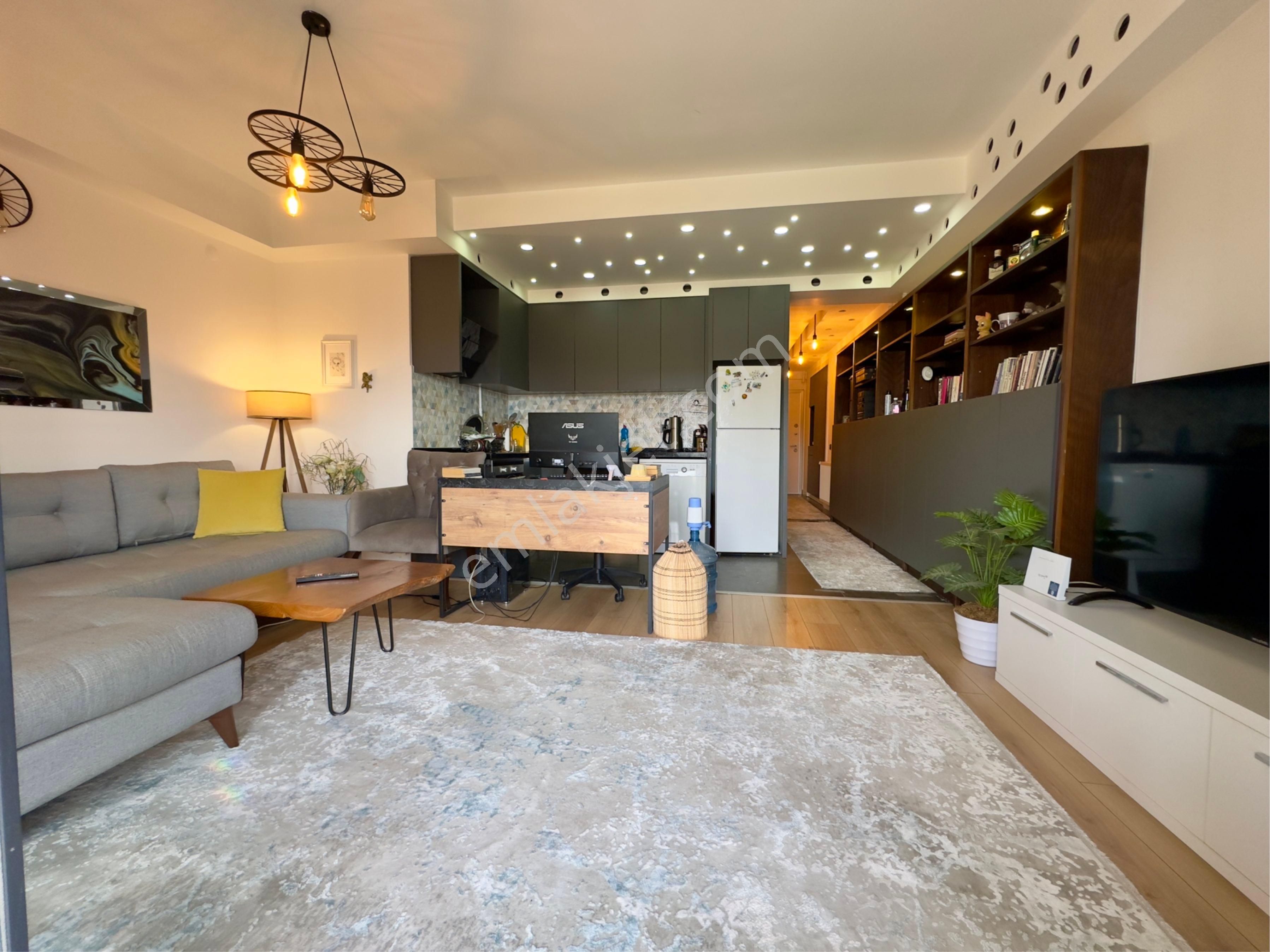 Kuşadası Kadınlar Denizinde Deniz Manzaralı 1+1 Daire - Görsel 35