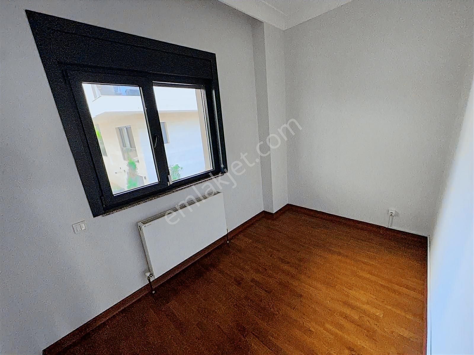 Fenerbahçe Kalamış Sahilde Yeni Binada Kiralık 3+1 Bahçe Dubleks - Görsel 6