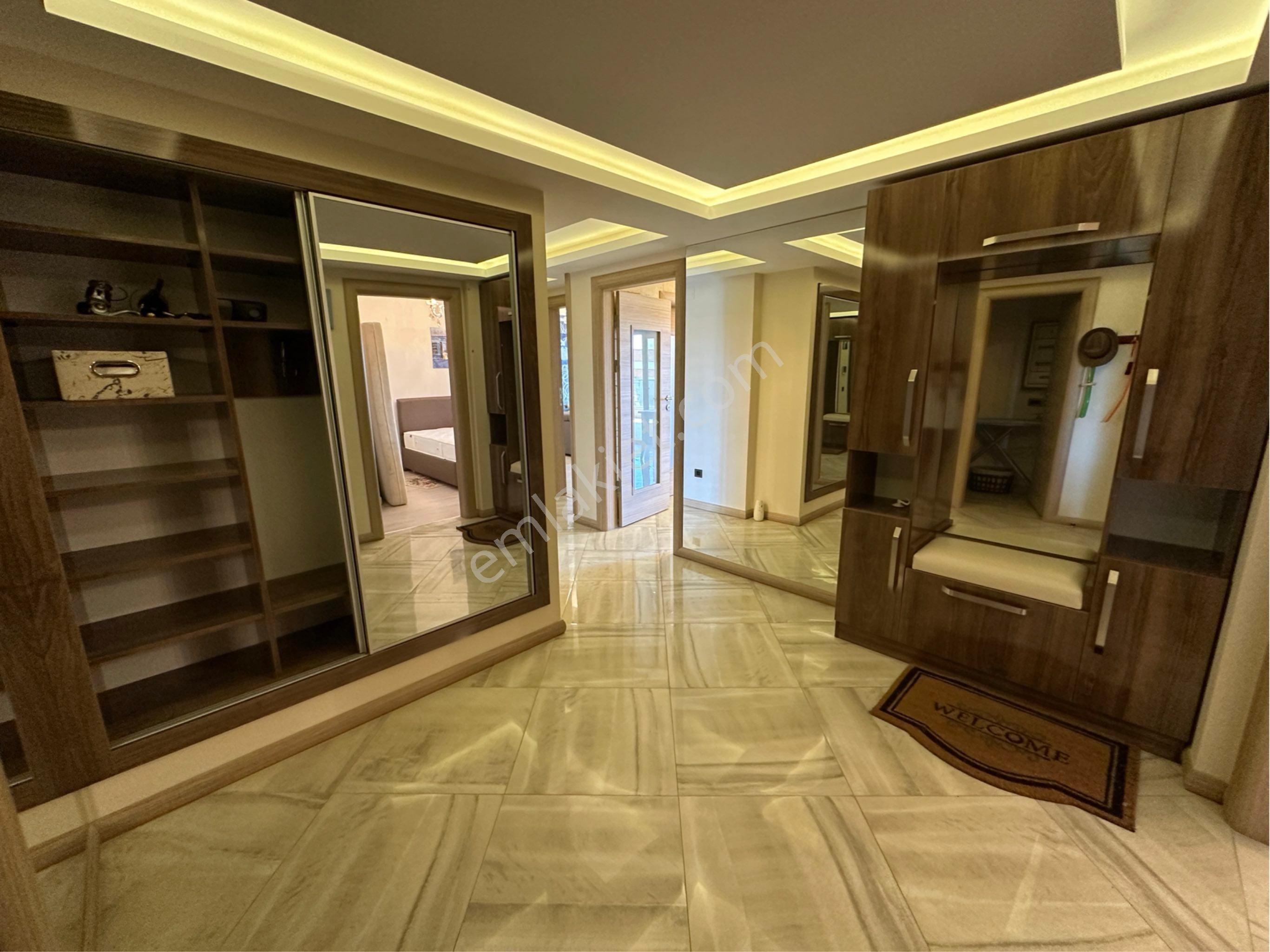 Kuşadası Trend Royal Sitesinde Satılık 3+1 Daire - Görsel 16