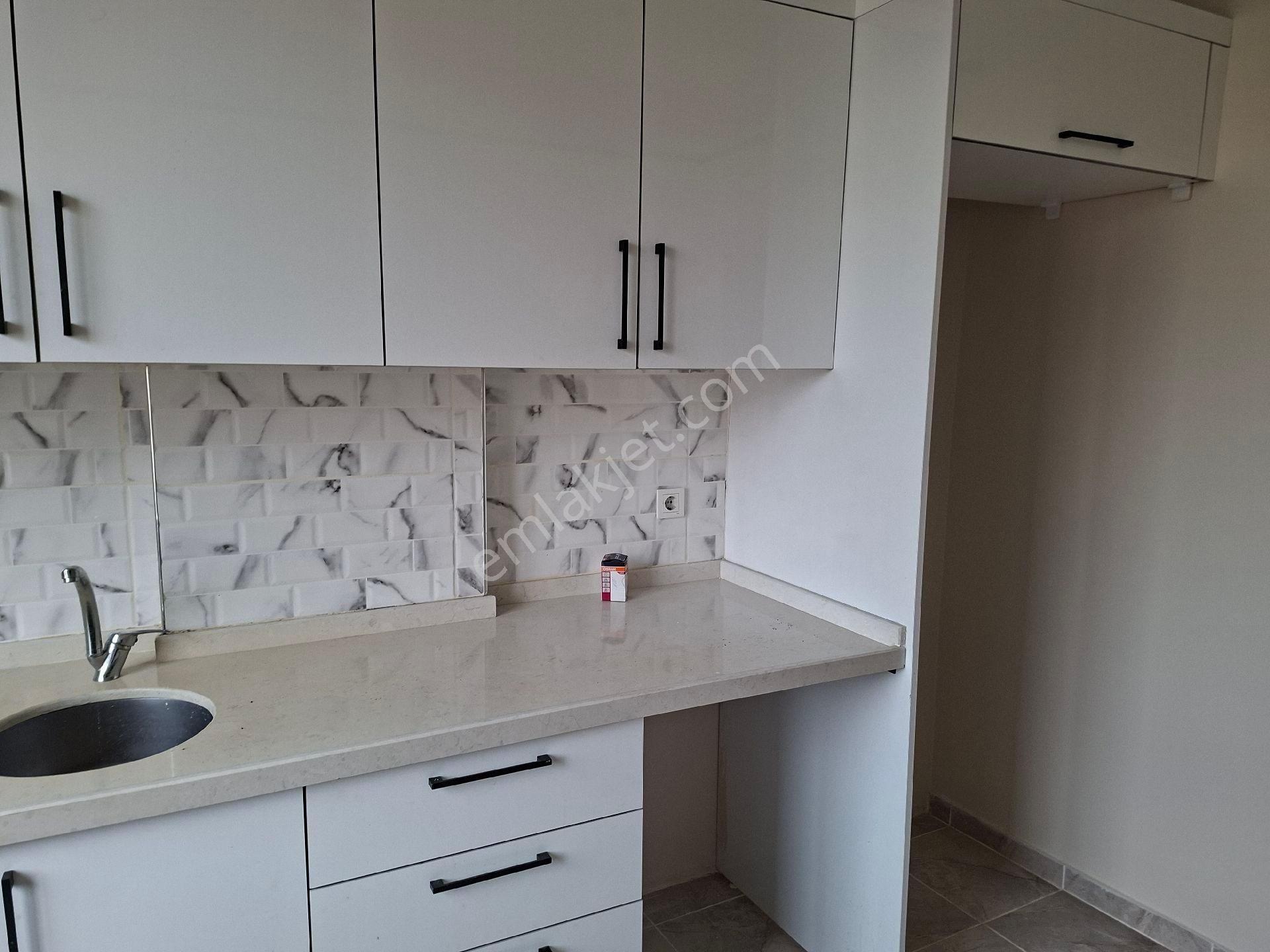 Sultanbeyli M.sinan Mah'de Satılık 2+1 - Görsel 2