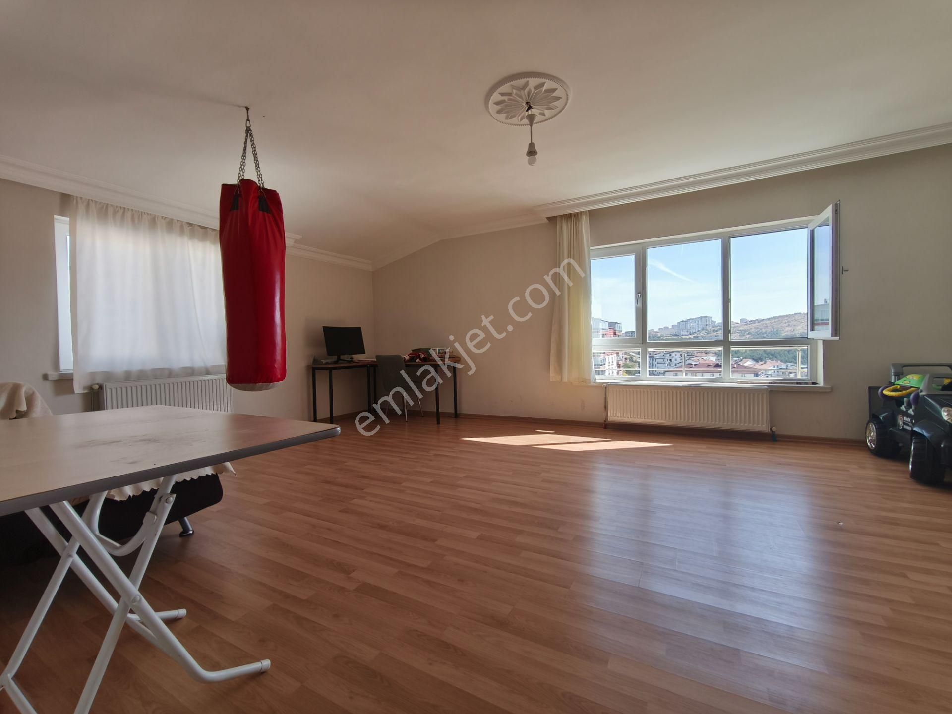 Kalecik Emlak'tan Orman Ve Park Manzaralı 6+2 Dublex Daire - Görsel 16