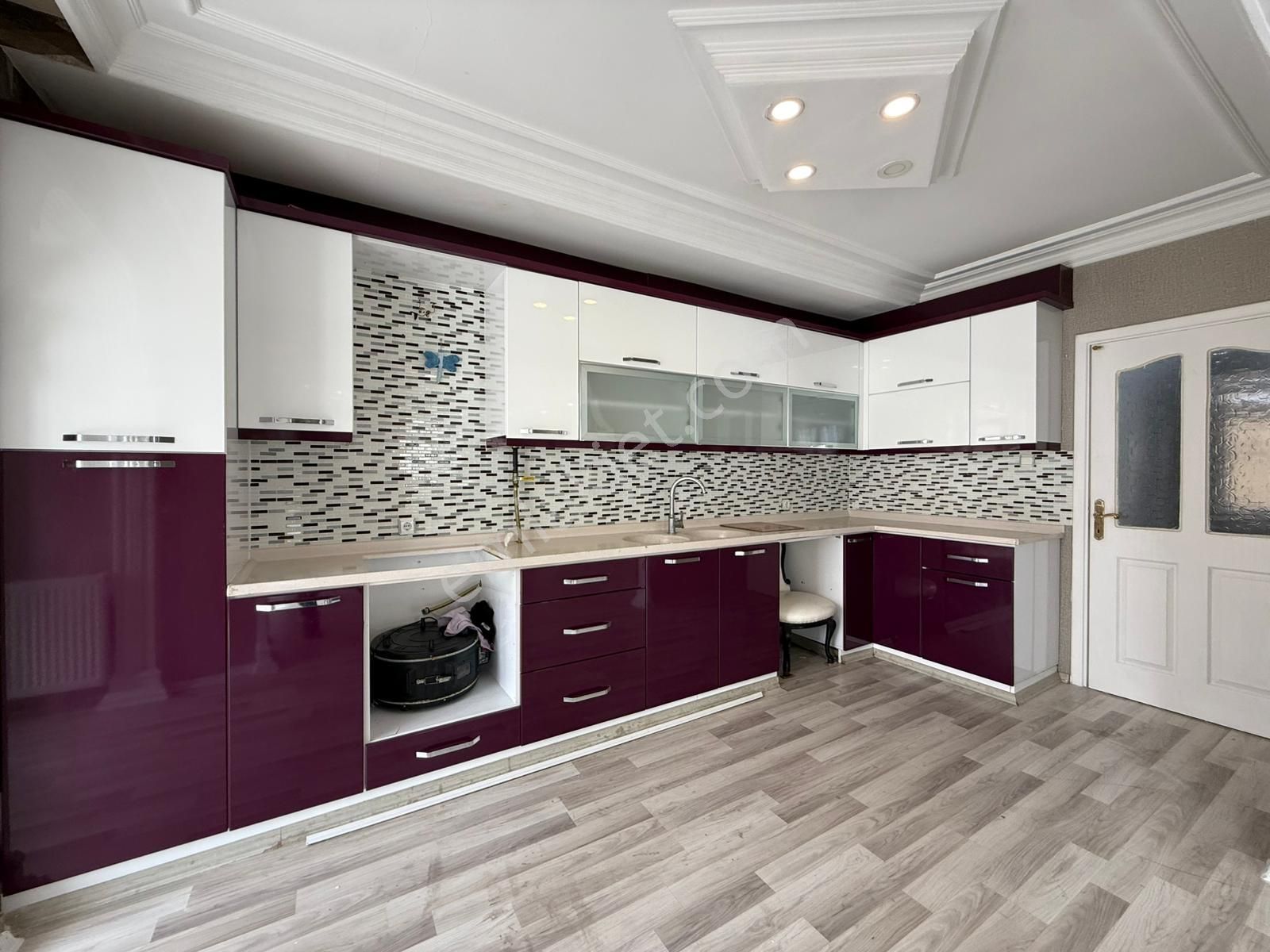 Huzurevlerinde Metroya Yakın 3+1/kiler/iskanlı/extralı Kaçmaz !! - Görsel 17