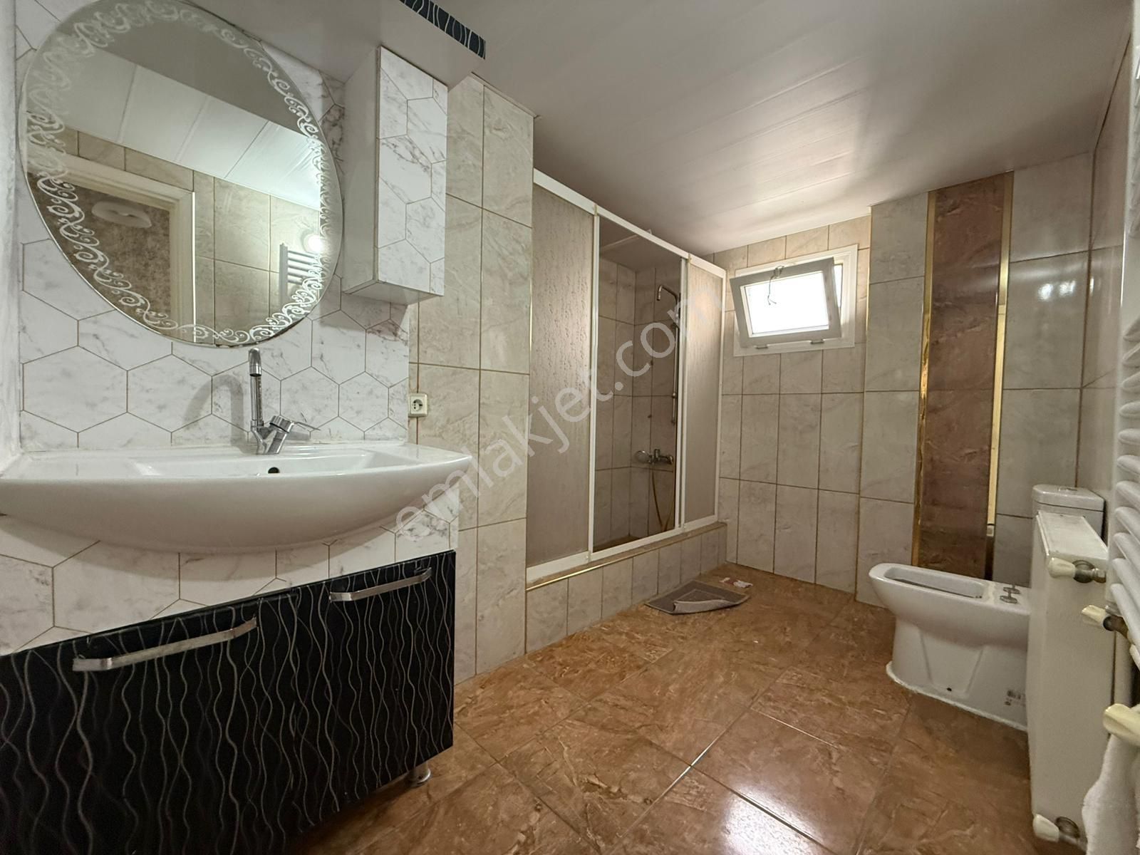 Huzurevlerinde Metroya Yakın 3+1/kiler/iskanlı/extralı Kaçmaz !! - Görsel 3