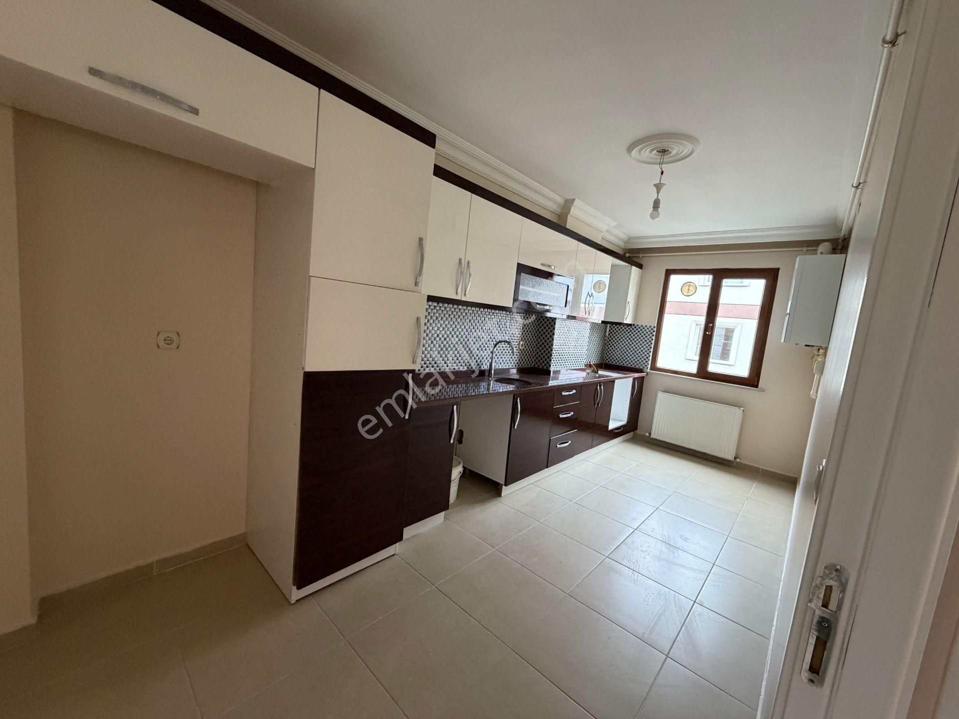 Samandıra Metroya Yakın 4.kat 120 M2 Asansörlü 3+1 Kiralık Daire - Görsel 5