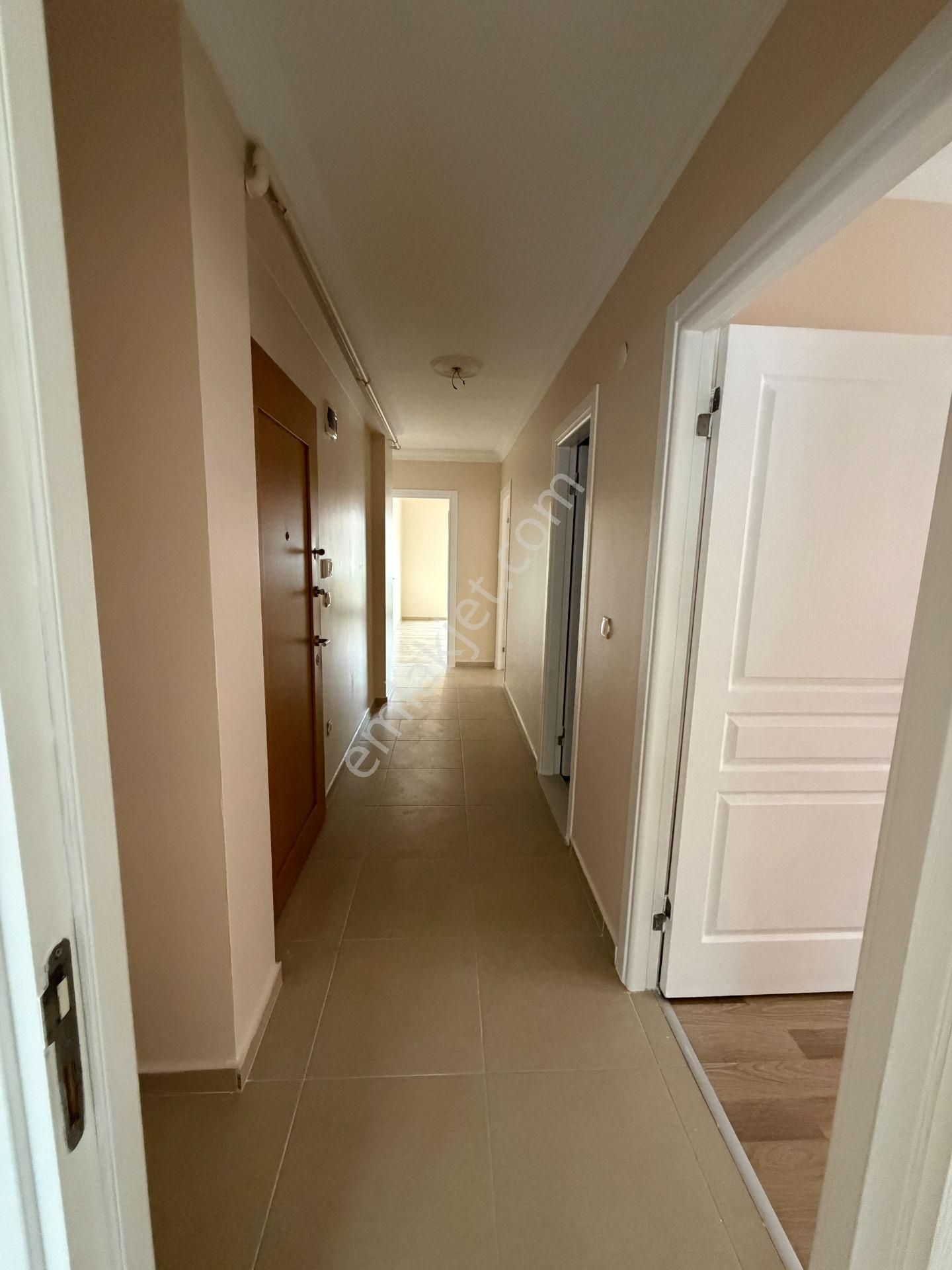 Samandıra Metroya Yakın 4.kat 120 M2 Asansörlü 3+1 Kiralık Daire - Görsel 3