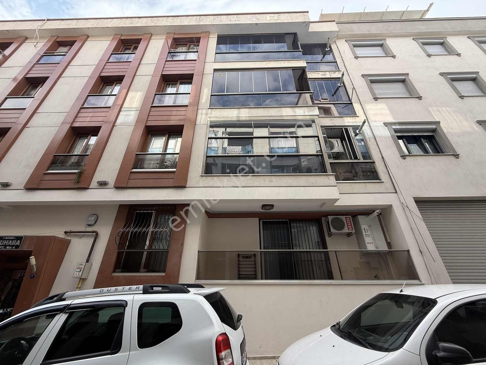 Özmert Ten 2+1 100 M2 Ebeveyn Banyolu Genç Binada Kiralık Daire - Görsel 2