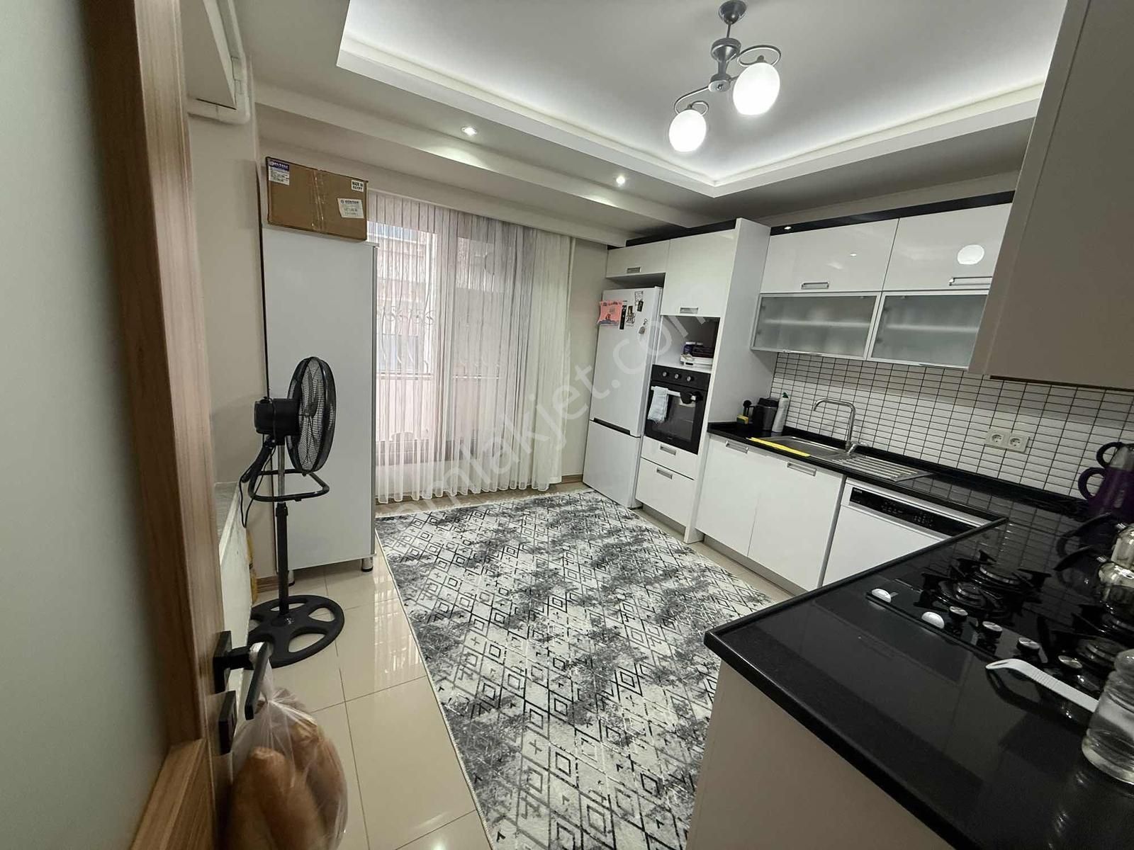 Özmert Ten 2+1 100 M2 Ebeveyn Banyolu Genç Binada Kiralık Daire - Görsel 16