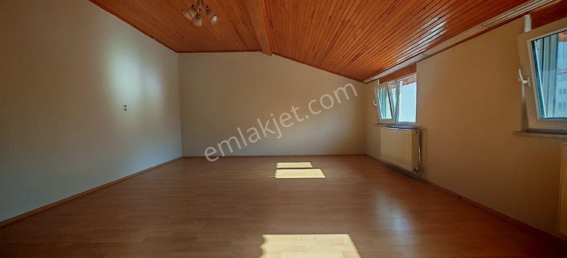 Bağbaşı Harika Konum Çatı Kat Daire - Görsel 12