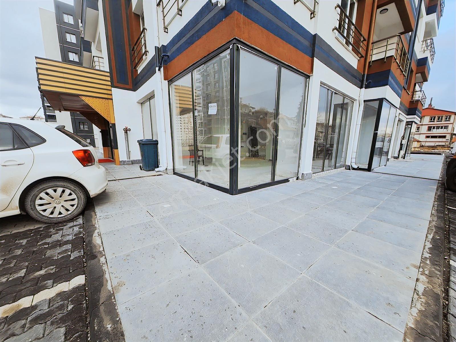 Küçükali'de Kiralık Dükkan - Görsel 5