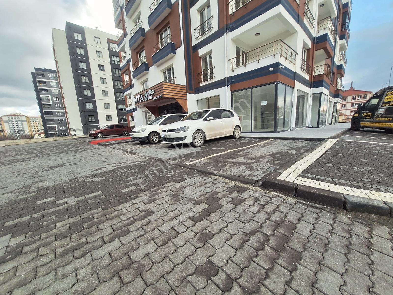 Küçükali'de Kiralık Dükkan - Görsel 7