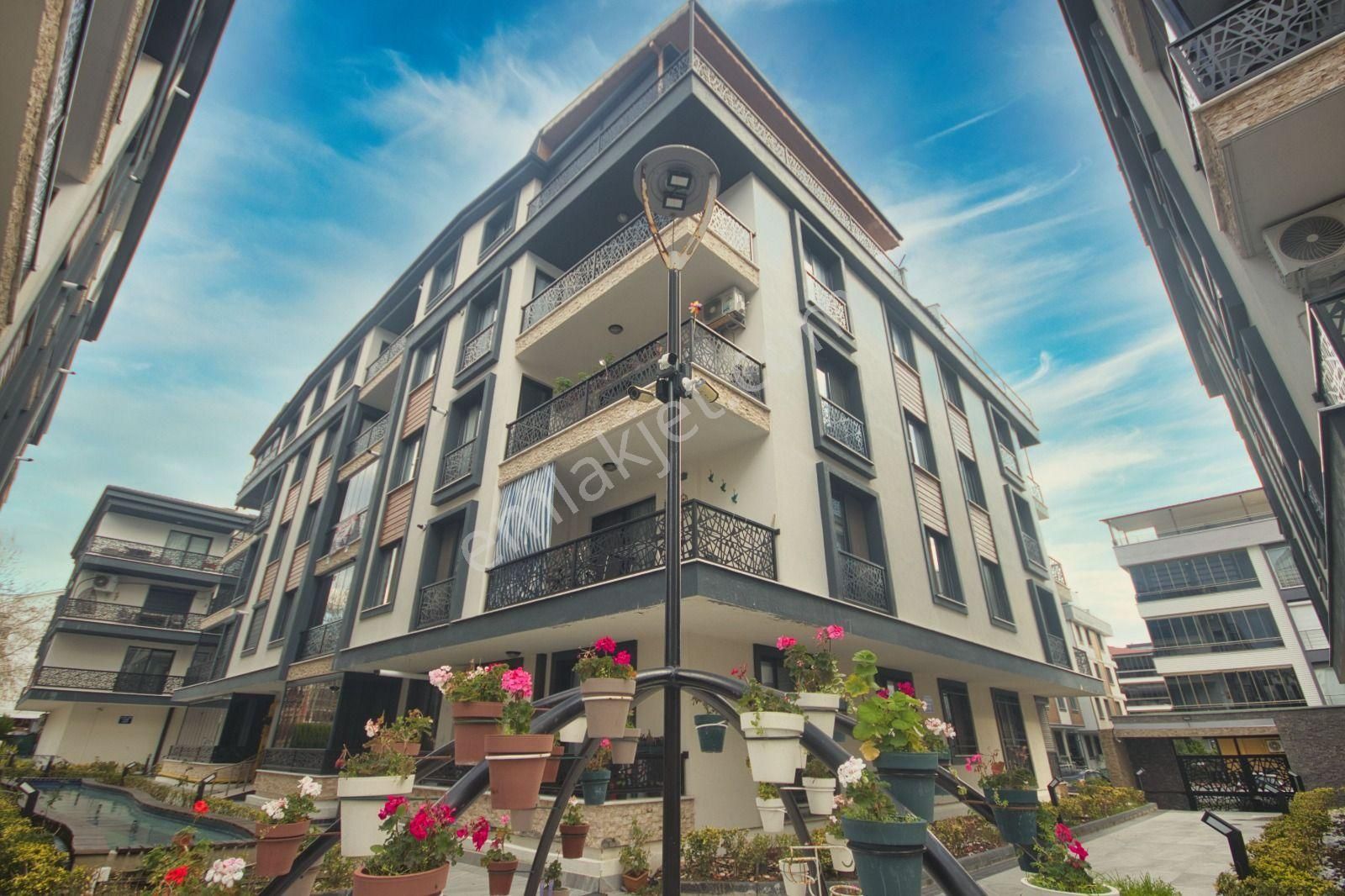 Parstan İkizçayda Havuzlu Kapalı Otoparklı Ön Cephe Arakat 2+1 - Görsel 35