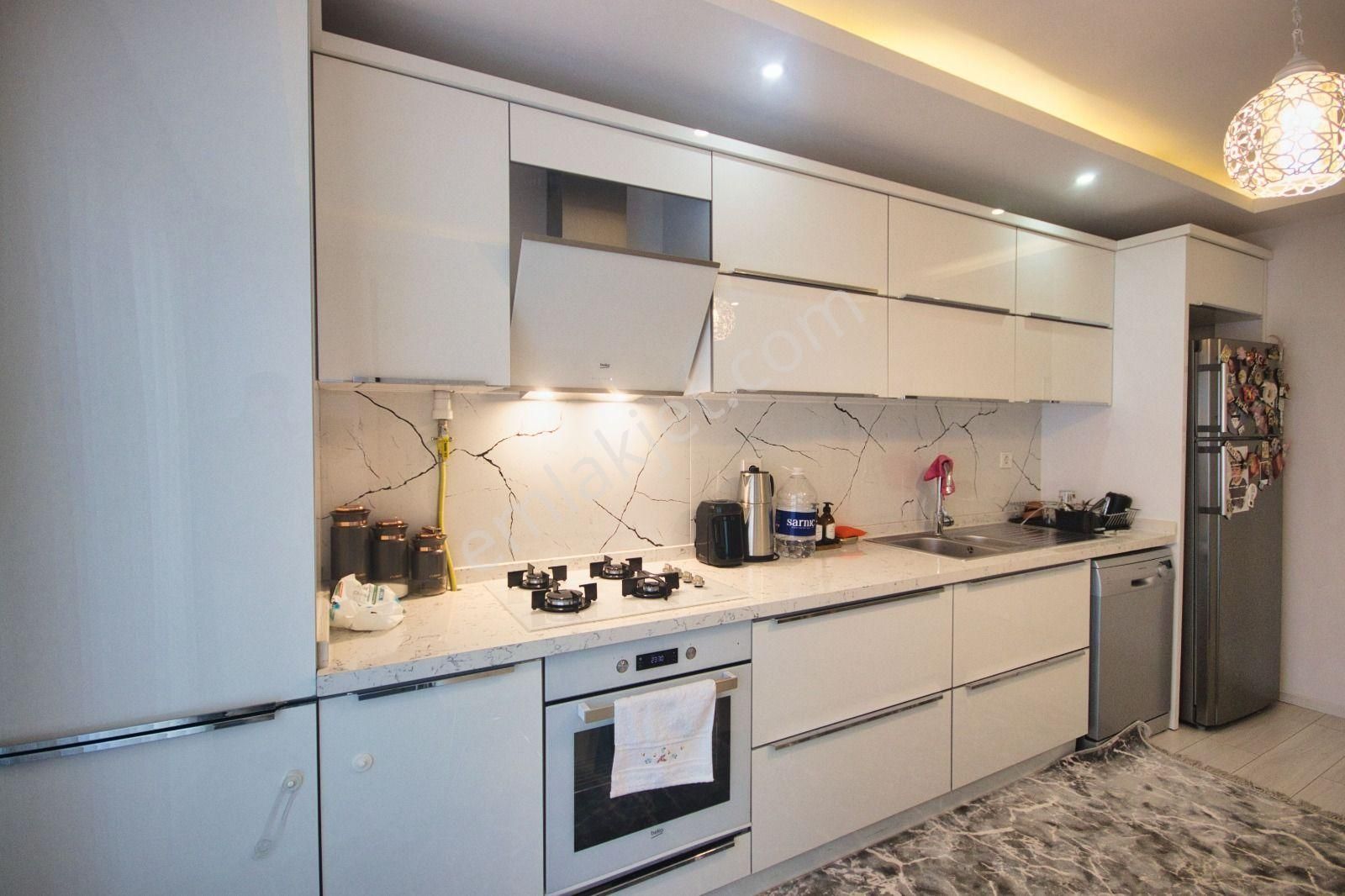 Parstan İkizçayda Havuzlu Kapalı Otoparklı Ön Cephe Arakat 2+1 - Görsel 32