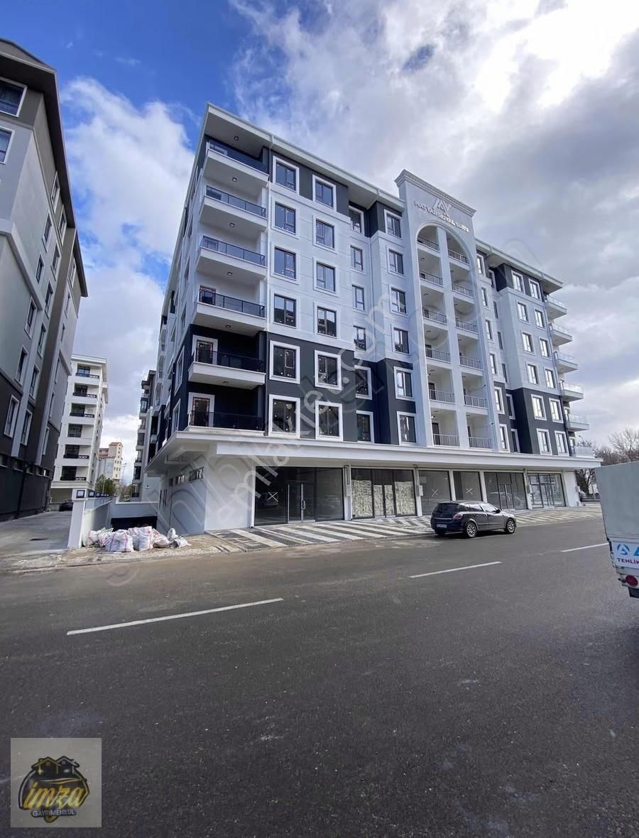 İmza Gayrimenkulde 2+1 Ali Çetinkaya'da Araç Takaslı