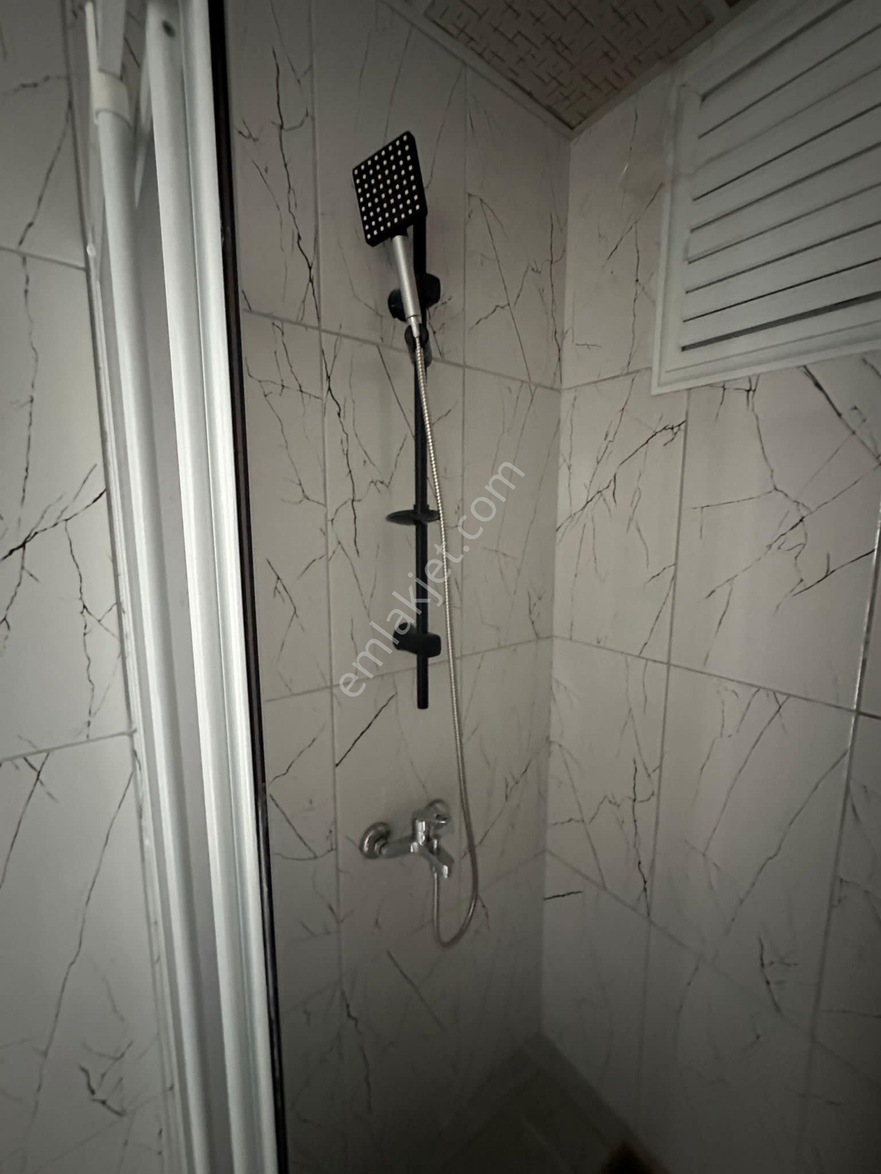 Yüregir Çamlıbel Mah Satlık 2+1 Blv Üzerinde Imarlı Ve İskanlı Bina - Görsel 9