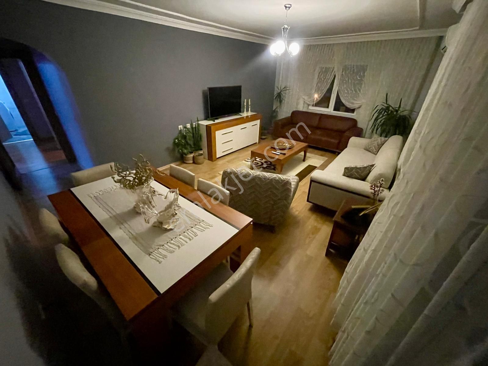 Plevne Mahallesinde Yeşilovaya Sınır 3+1 Bağımsız Katta Full Yapılı Daire - Görsel 9