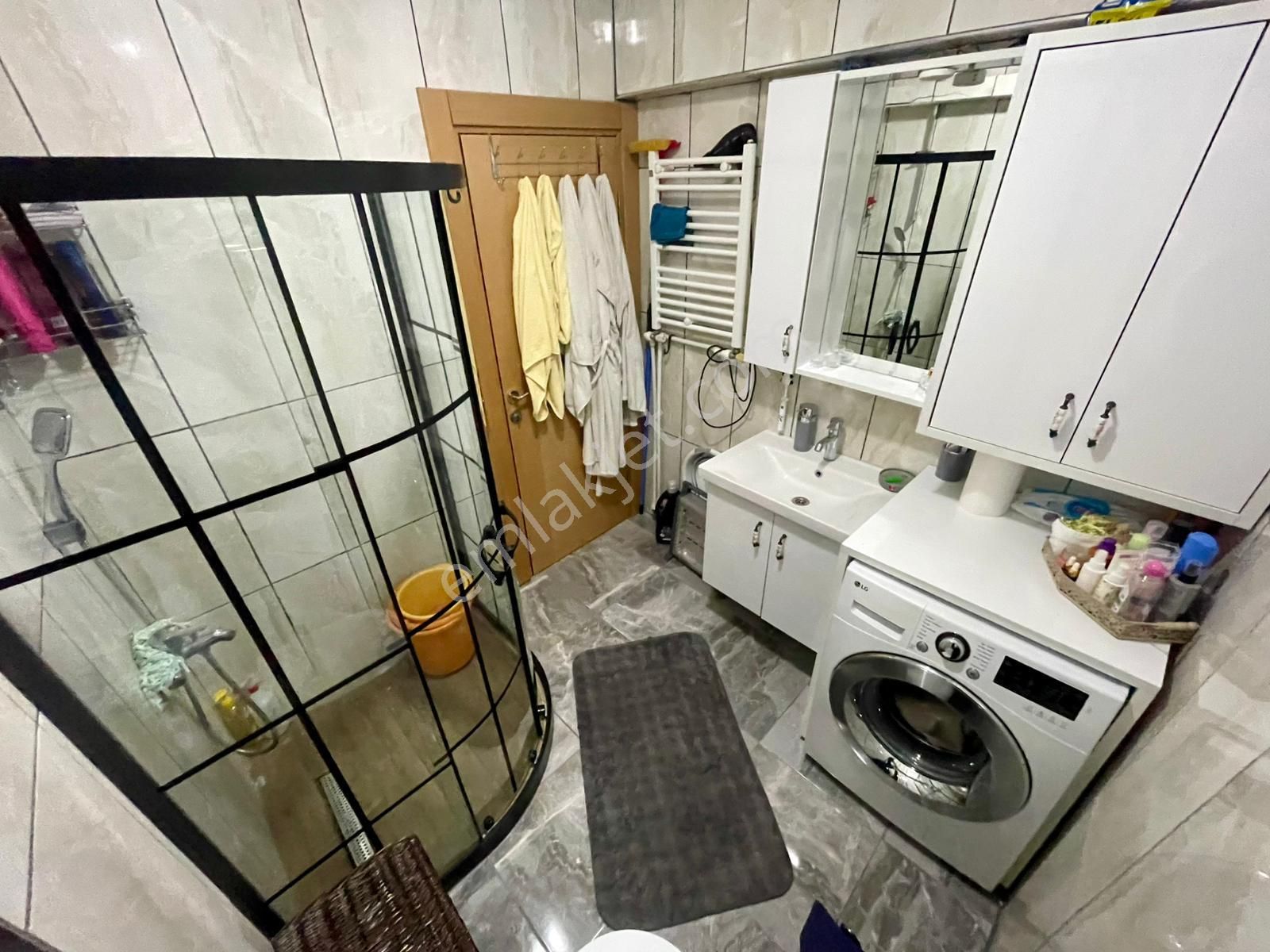Plevne Mahallesinde Yeşilovaya Sınır 3+1 Bağımsız Katta Full Yapılı Daire - Görsel 31