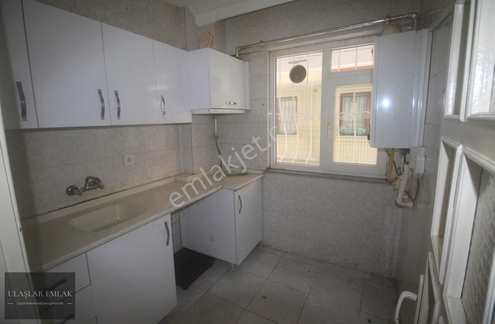 Ümraniye İstiklal Mh. 2+1 80 M2 Kiralık Arakat Daire.