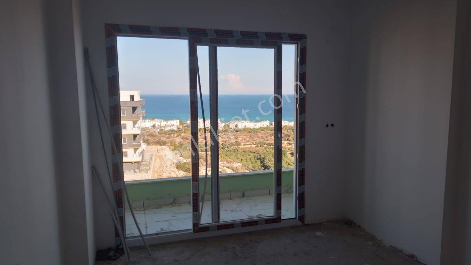 Uğur Emlak'tan Tırtar'da Havuzlu Deniz Manzaralı Satılık Daire - Görsel 17