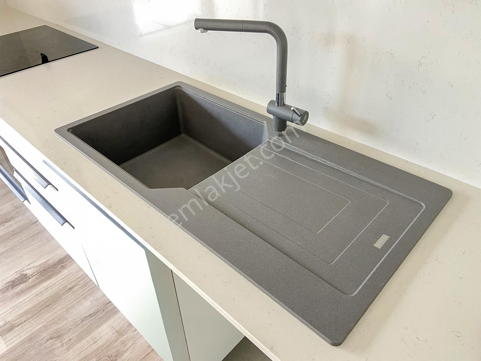 Ata'dan Havuzlu Sitede Doğa Manzaralı 2 Oda 1 Salon Düz Daire - Görsel 7