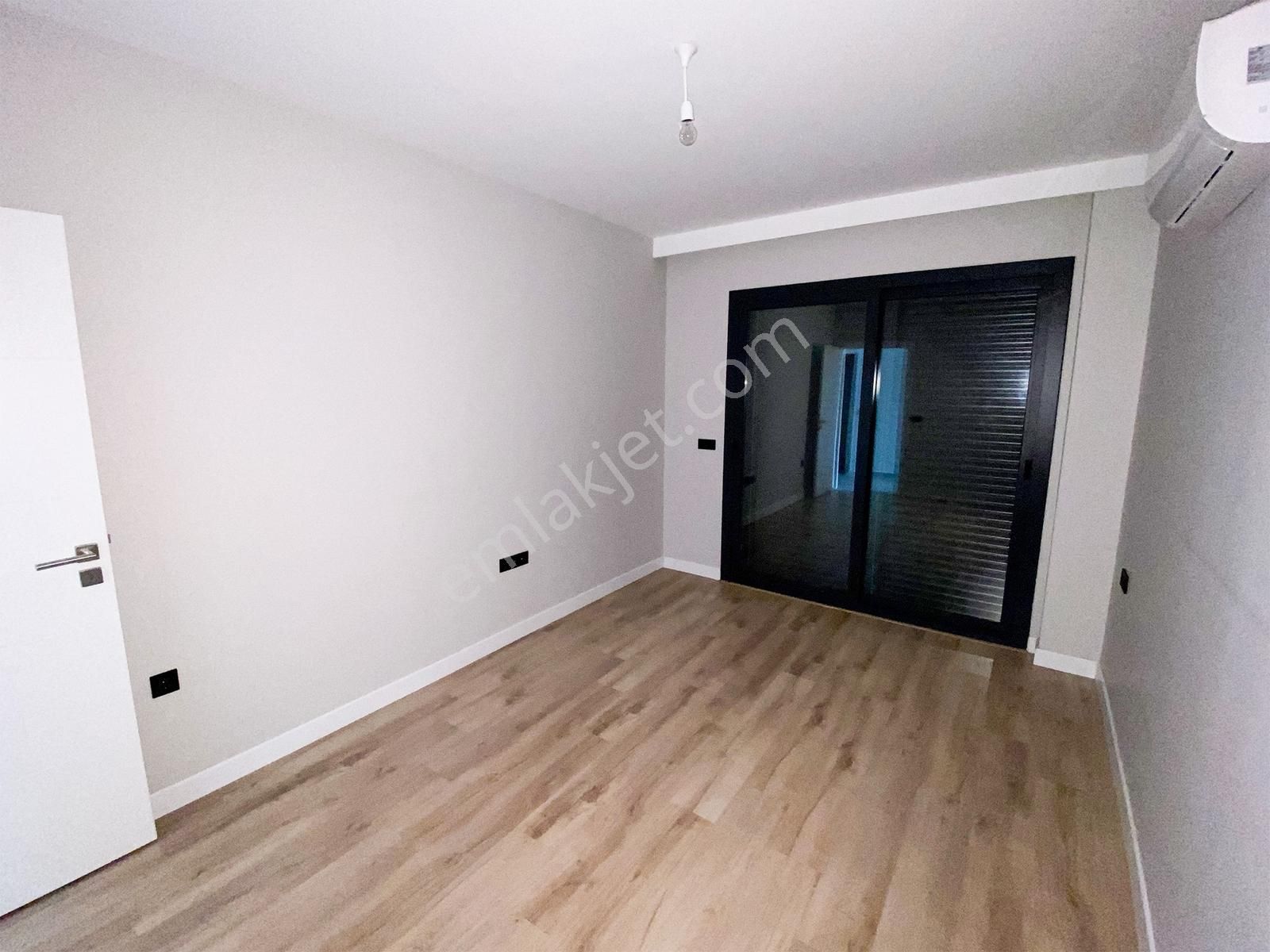 Ata'dan Havuzlu Sitede Doğa Manzaralı 2 Oda 1 Salon Düz Daire - Görsel 2