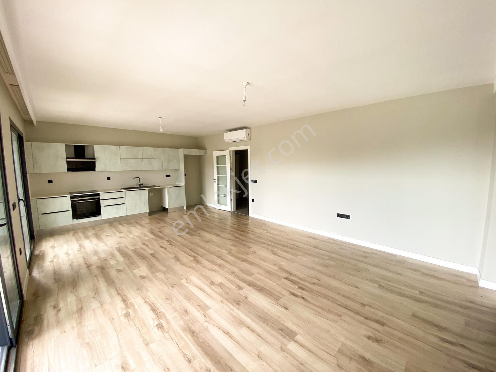 Ata'dan Havuzlu Sitede Doğa Manzaralı 2 Oda 1 Salon Düz Daire - Görsel 15