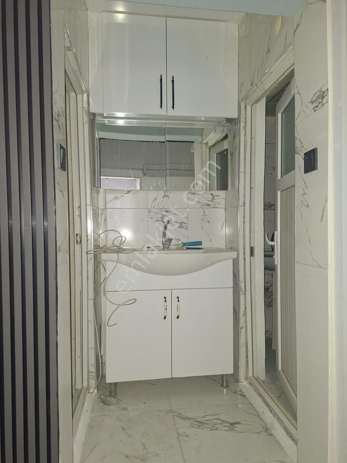 Altın Anahtardan Yunus Emre Cd Yakını Kot 3 Fuul Yapılı