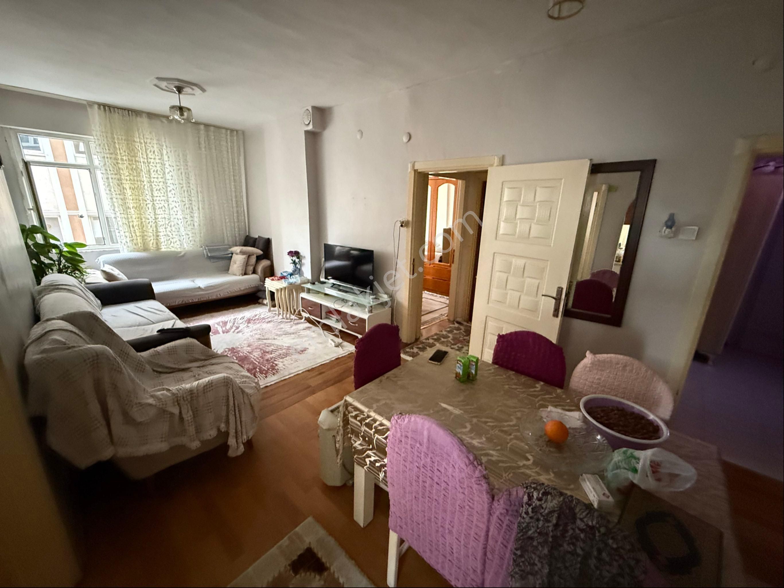 Şirinevler Fetih Caddesi Üzerinde Merkezi Konumda 2+1 Satılık Dairesi - Görsel 9