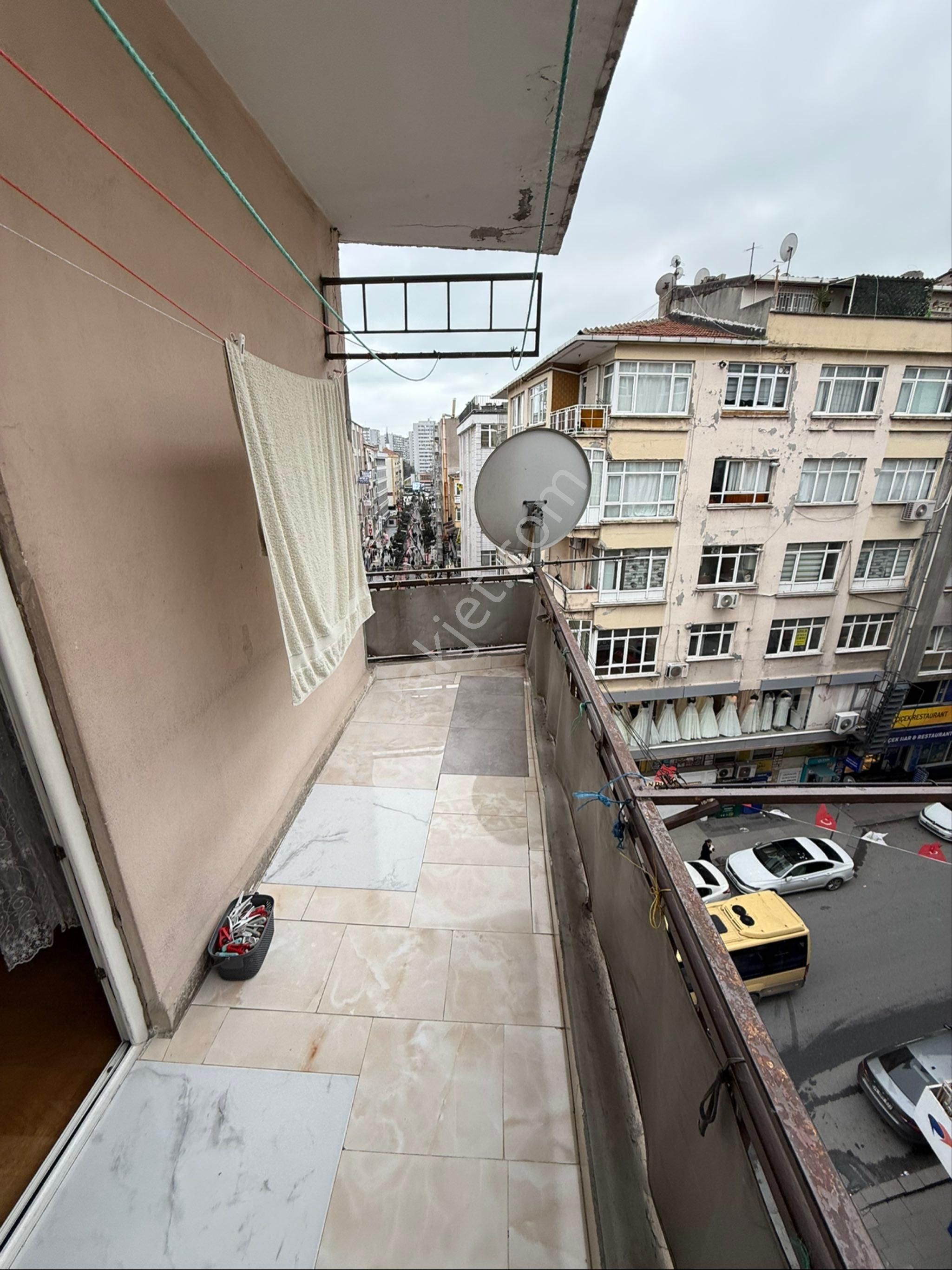 Şirinevler Fetih Caddesi Üzerinde Merkezi Konumda 2+1 Satılık Dairesi - Görsel 23