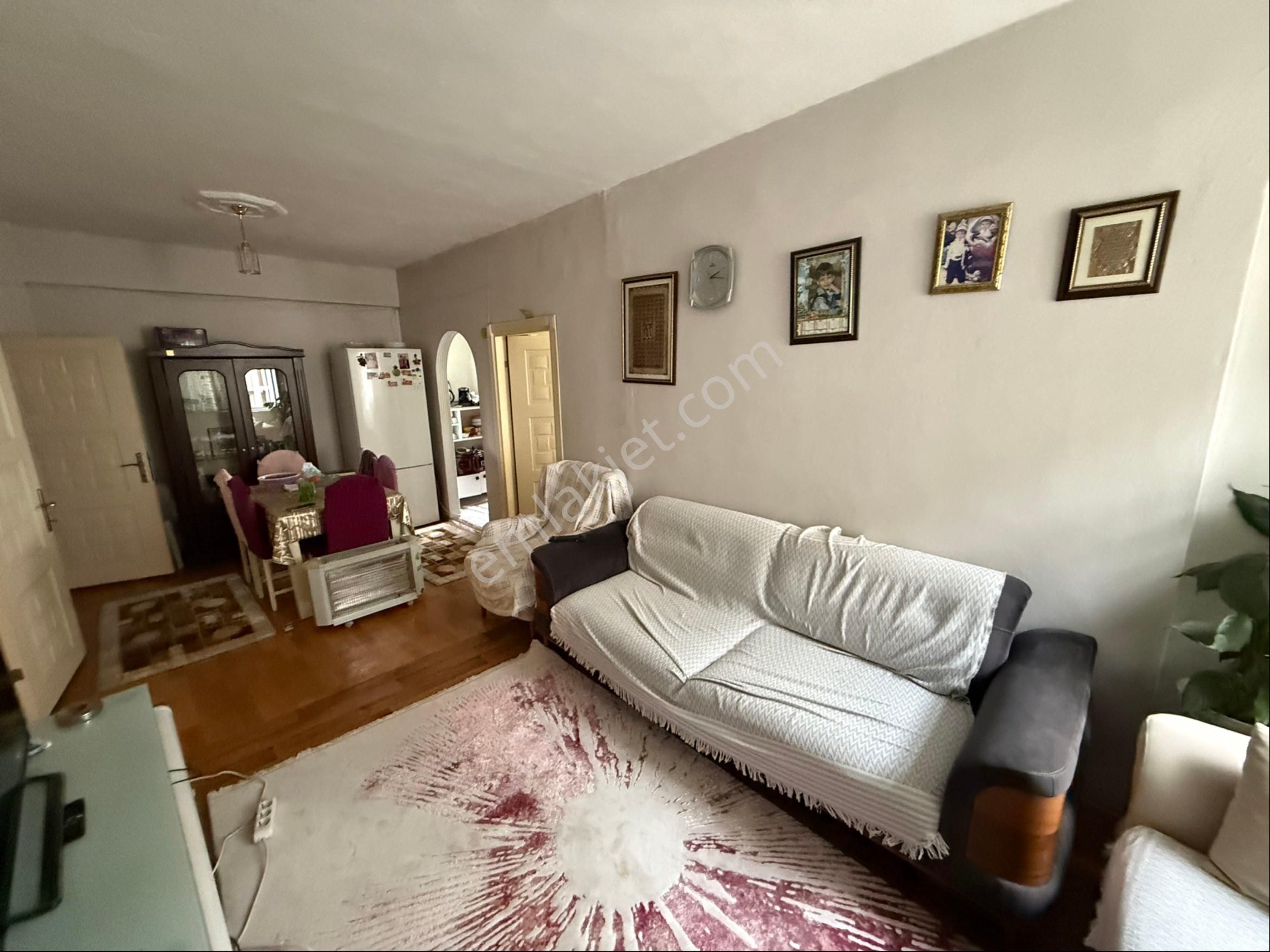 Şirinevler Fetih Caddesi Üzerinde Merkezi Konumda 2+1 Satılık Dairesi - Görsel 8