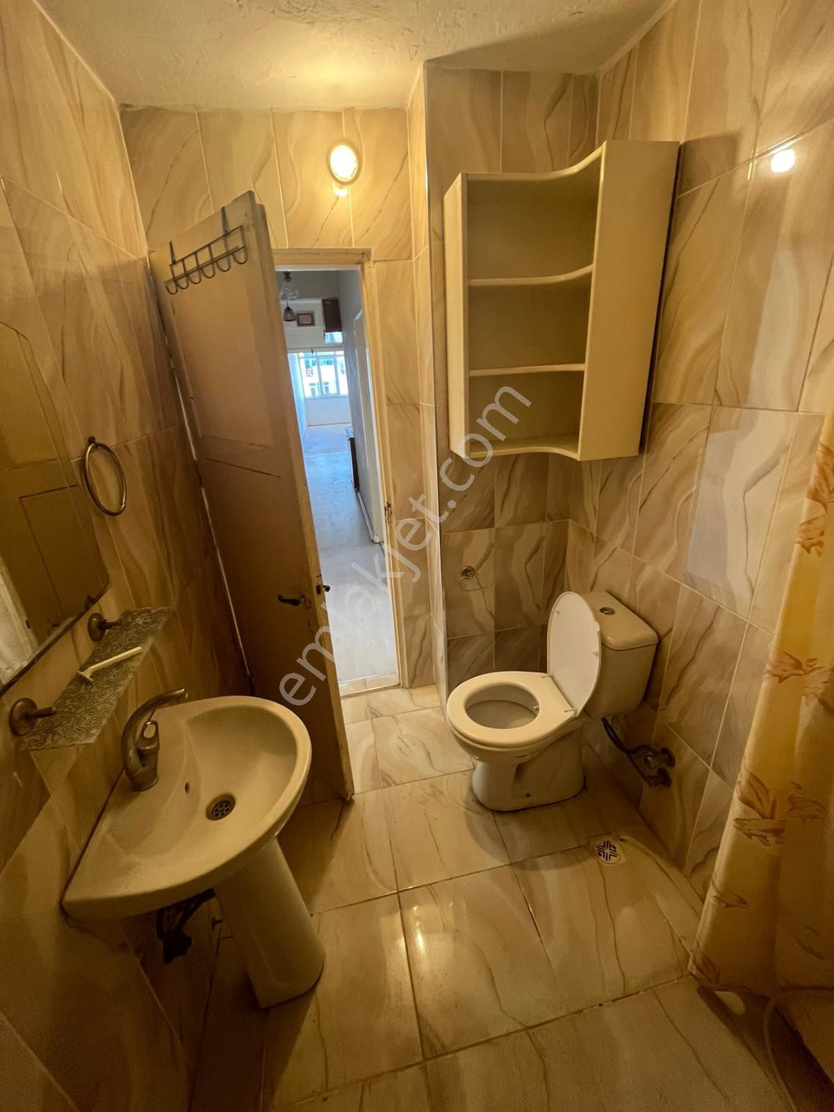 Güllük Kavşağı Köşesinde 2+1 Ev Yada Ofis - Görsel 27