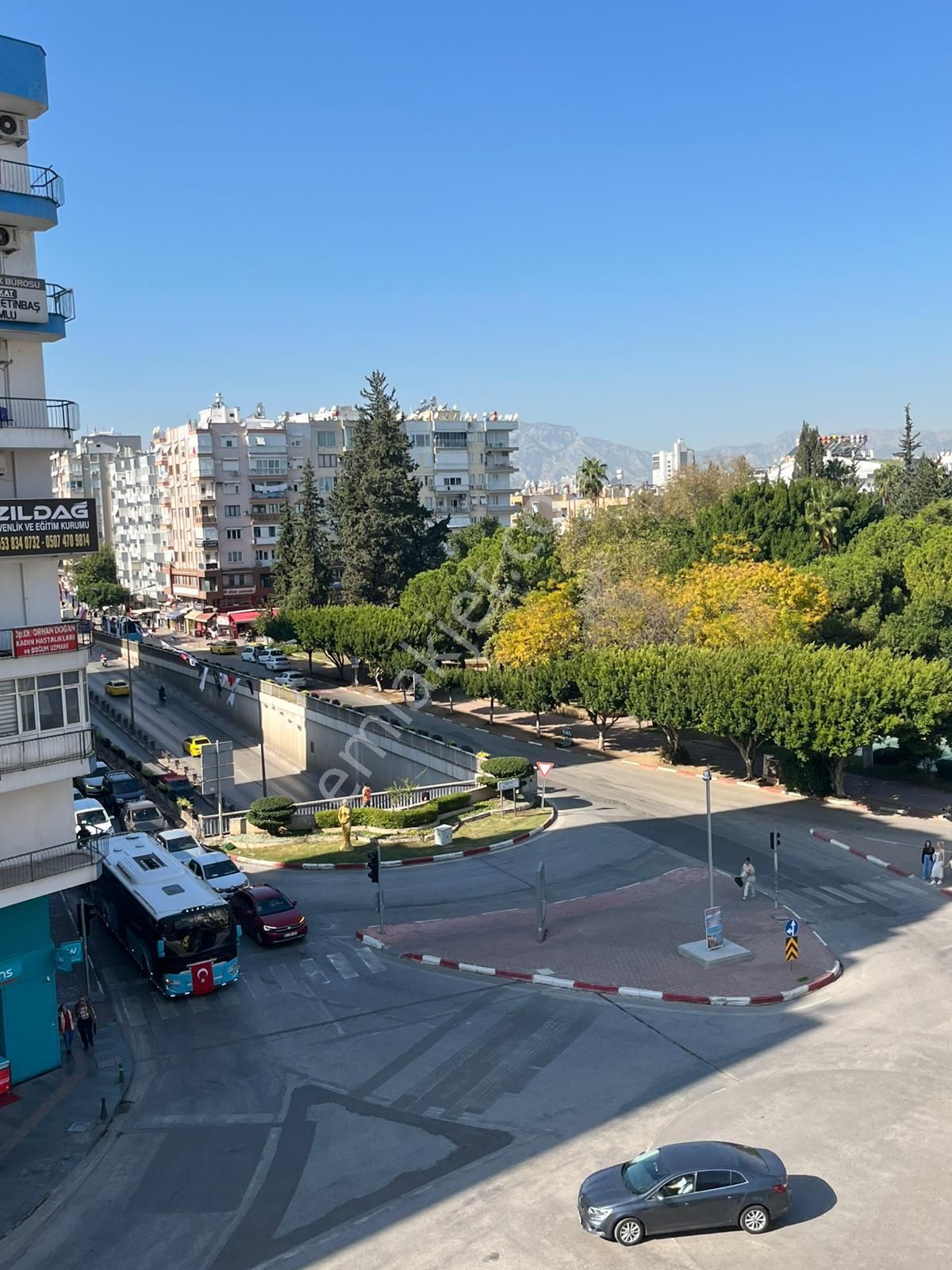 Güllük Kavşağı Köşesinde 2+1 Ev Yada Ofis - Görsel 17