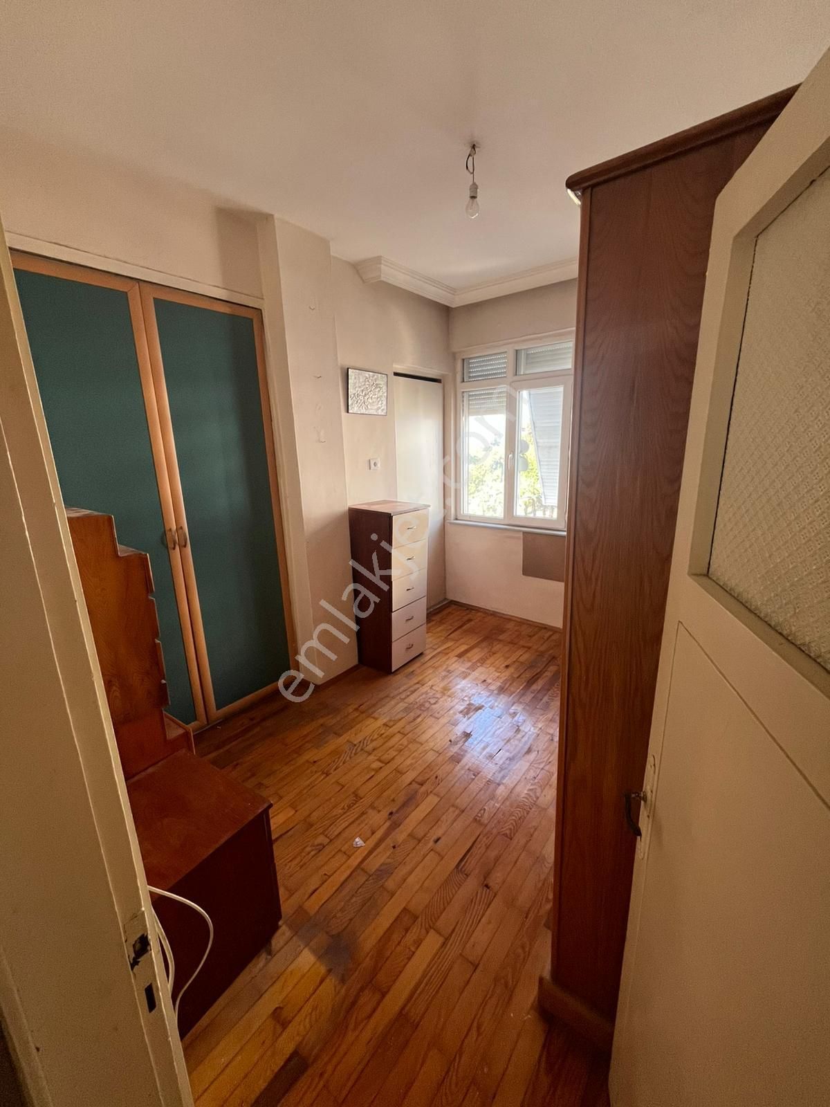 Güllük Kavşağı Köşesinde 2+1 Ev Yada Ofis - Görsel 24