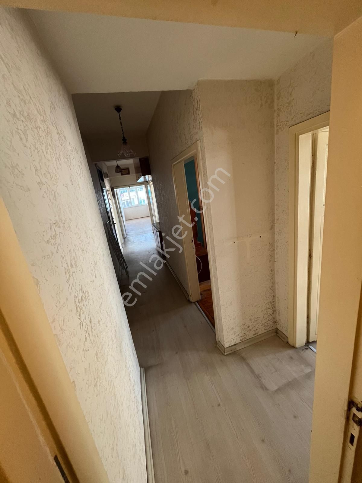 Güllük Kavşağı Köşesinde 2+1 Ev Yada Ofis - Görsel 30