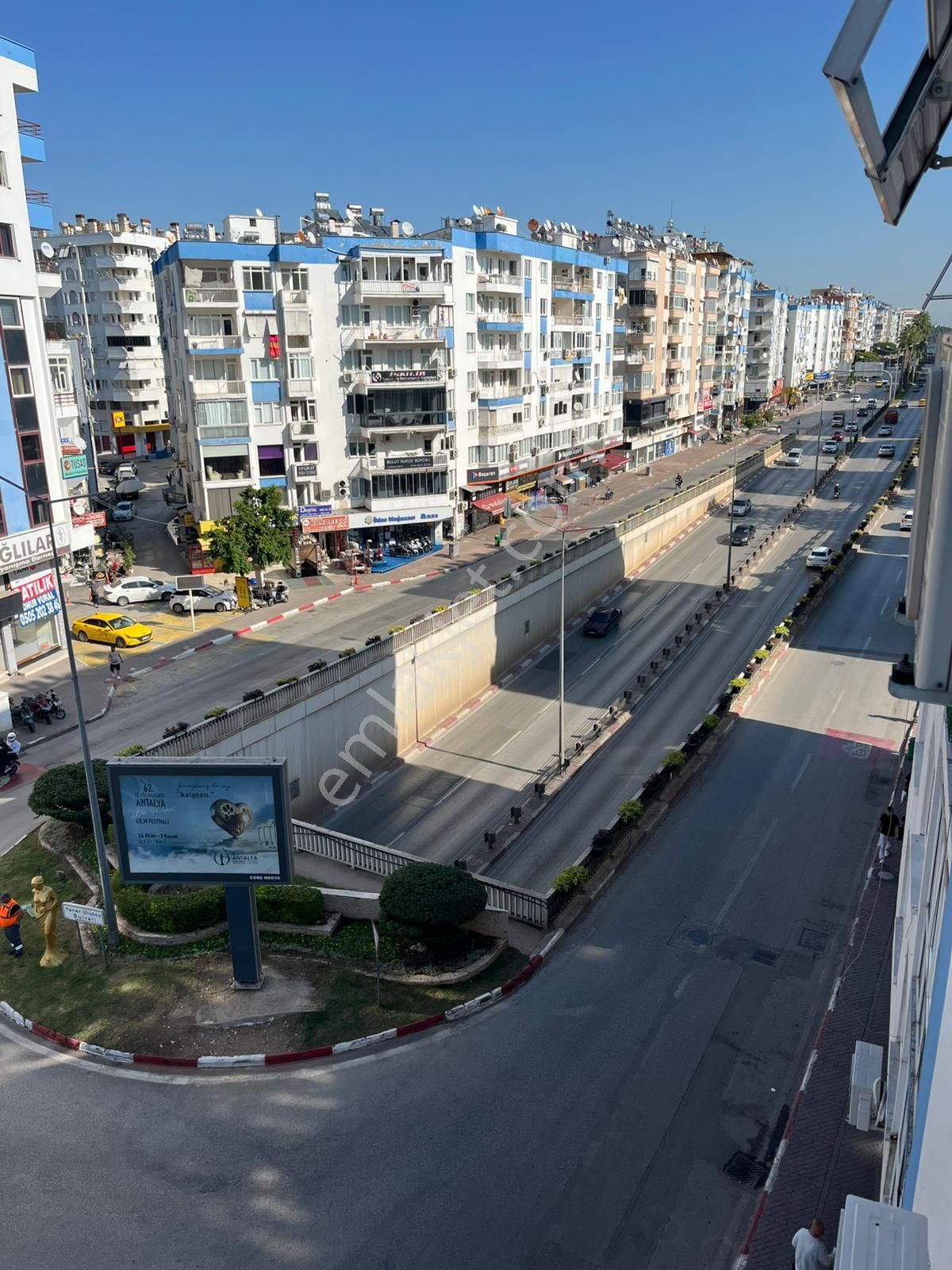 Güllük Kavşağı Köşesinde 2+1 Ev Yada Ofis - Görsel 19